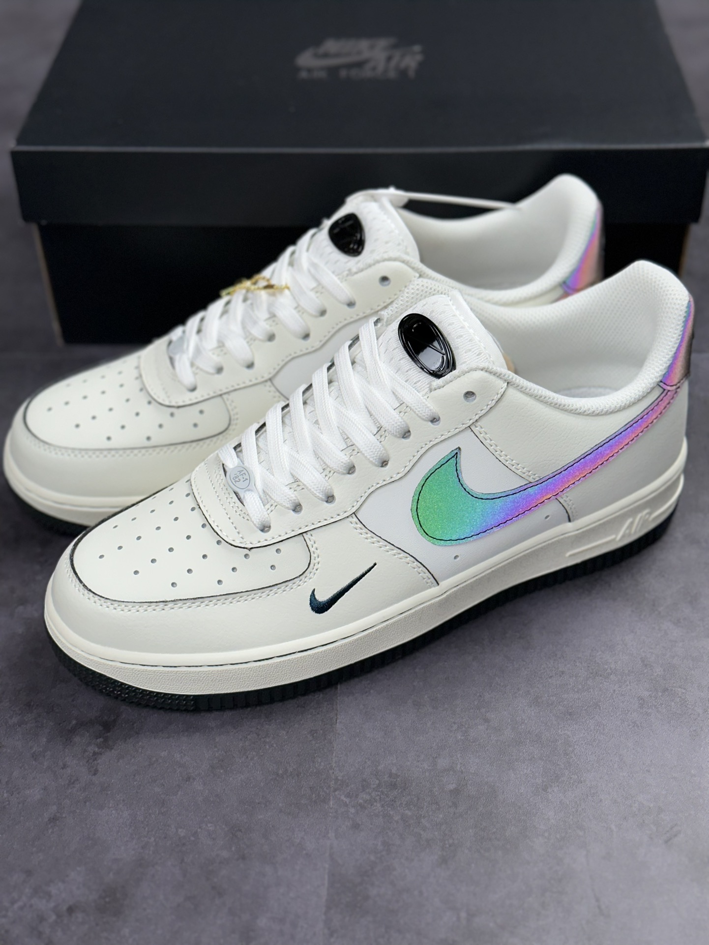 230 Nike Air Force 1 Low 07 40周年七彩黑 FB1839-999