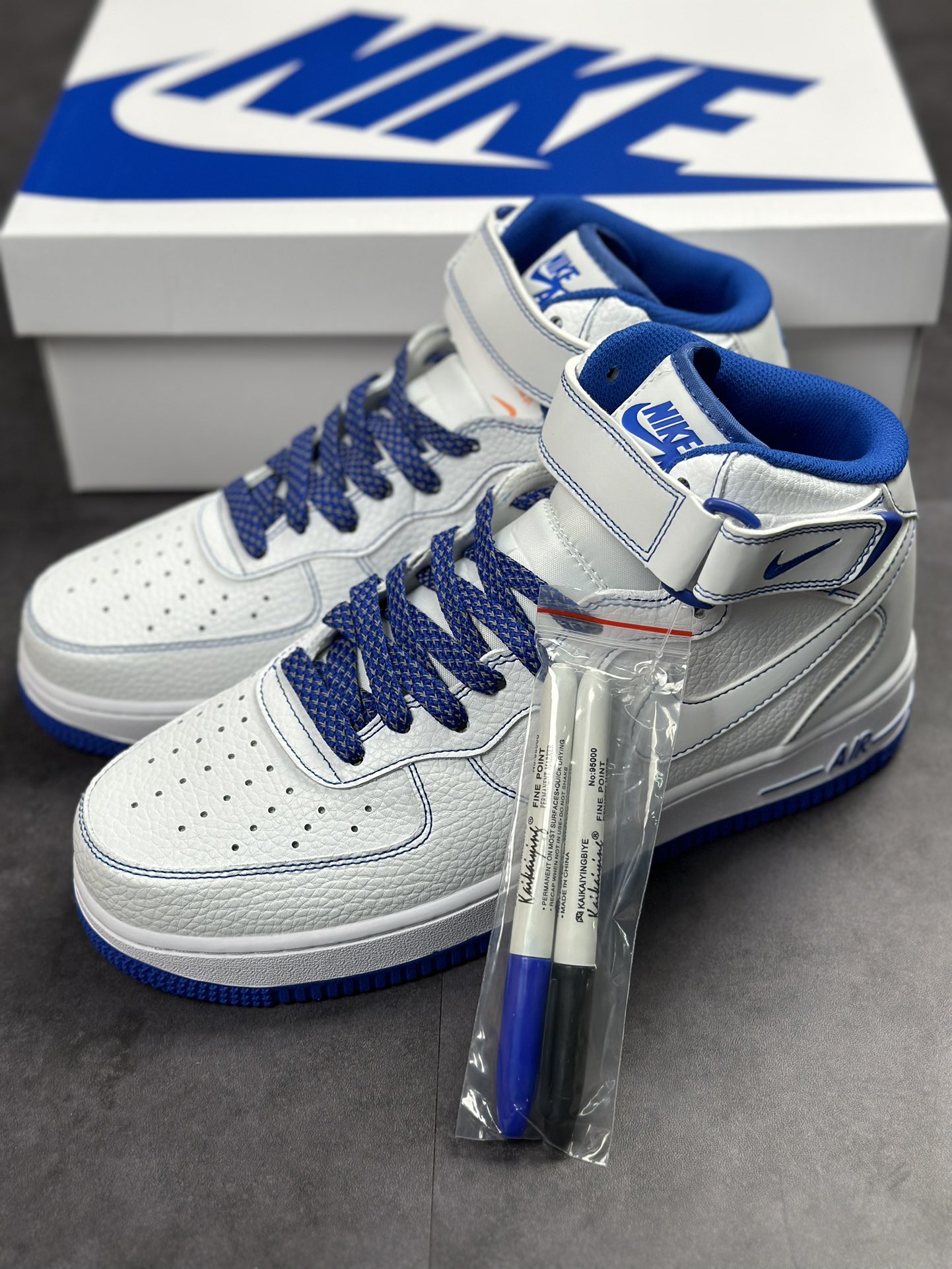 250 Nike Air Force 1 MID 白蓝满天星MK0619-233