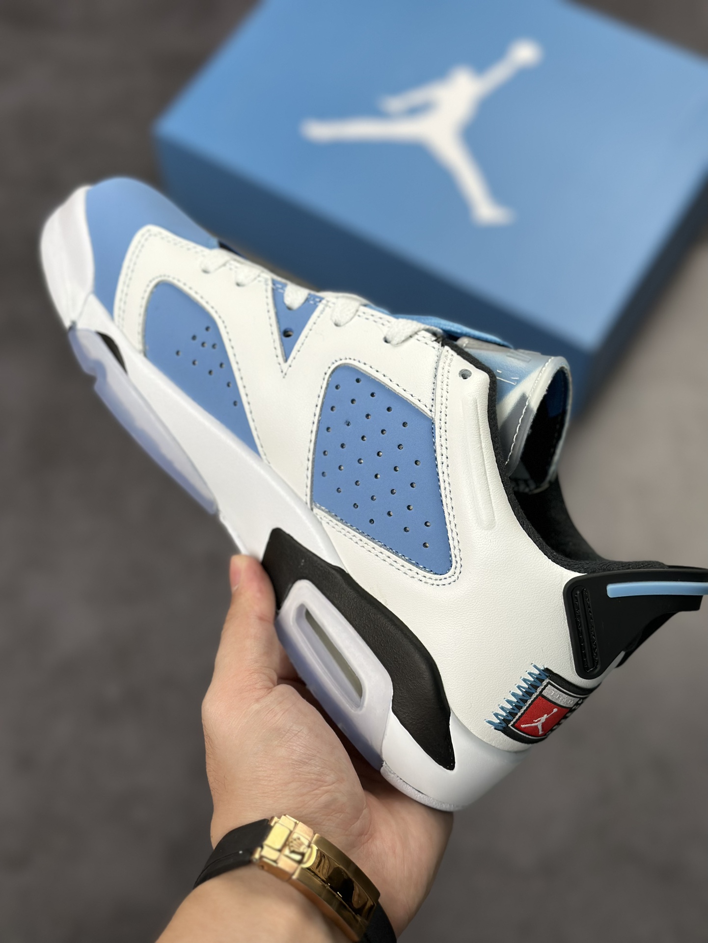 240 Air Jordan 6 Retro Low 白蓝  CT8529-410