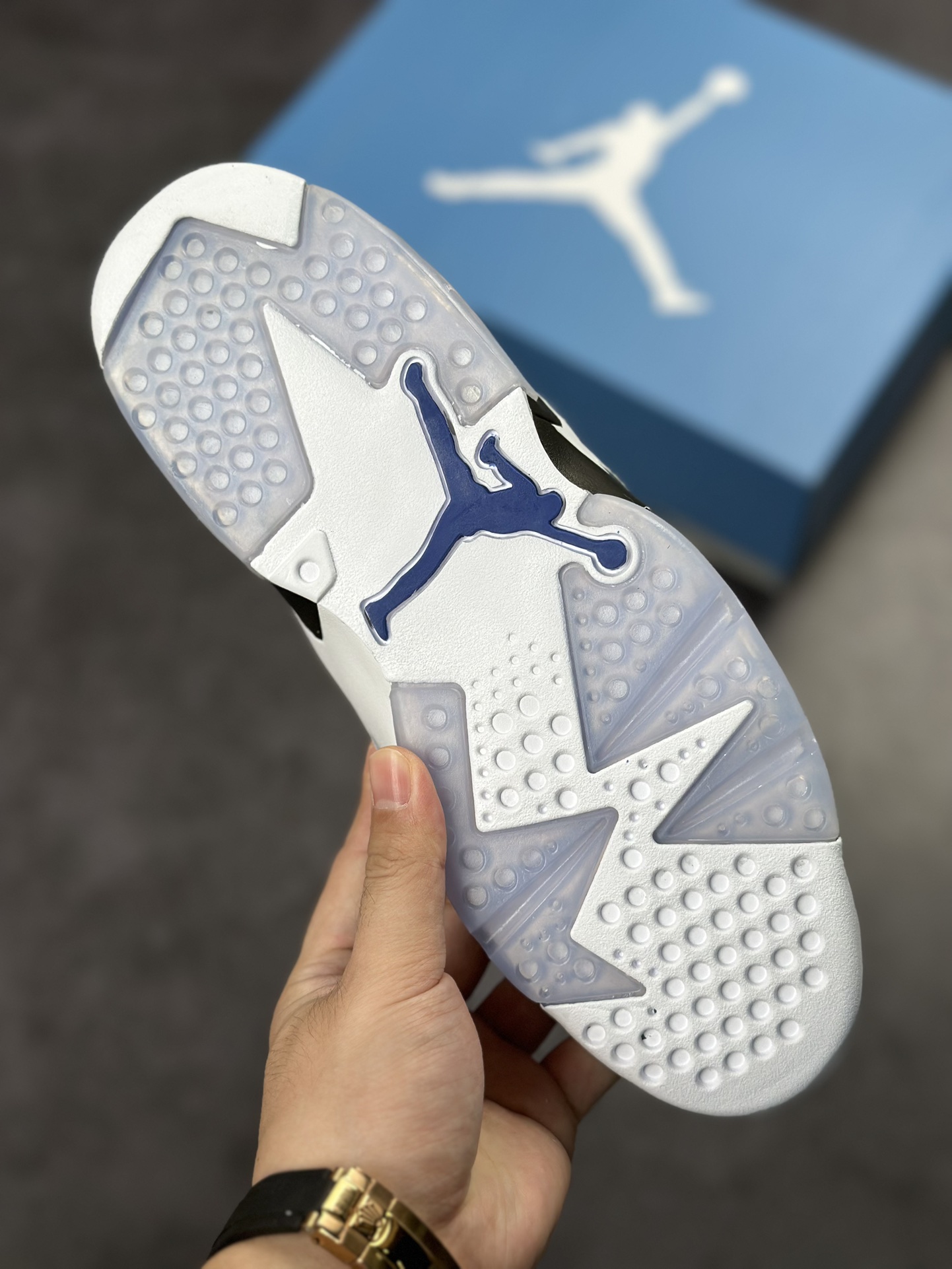 240 Air Jordan 6 Retro Low 白蓝  CT8529-410