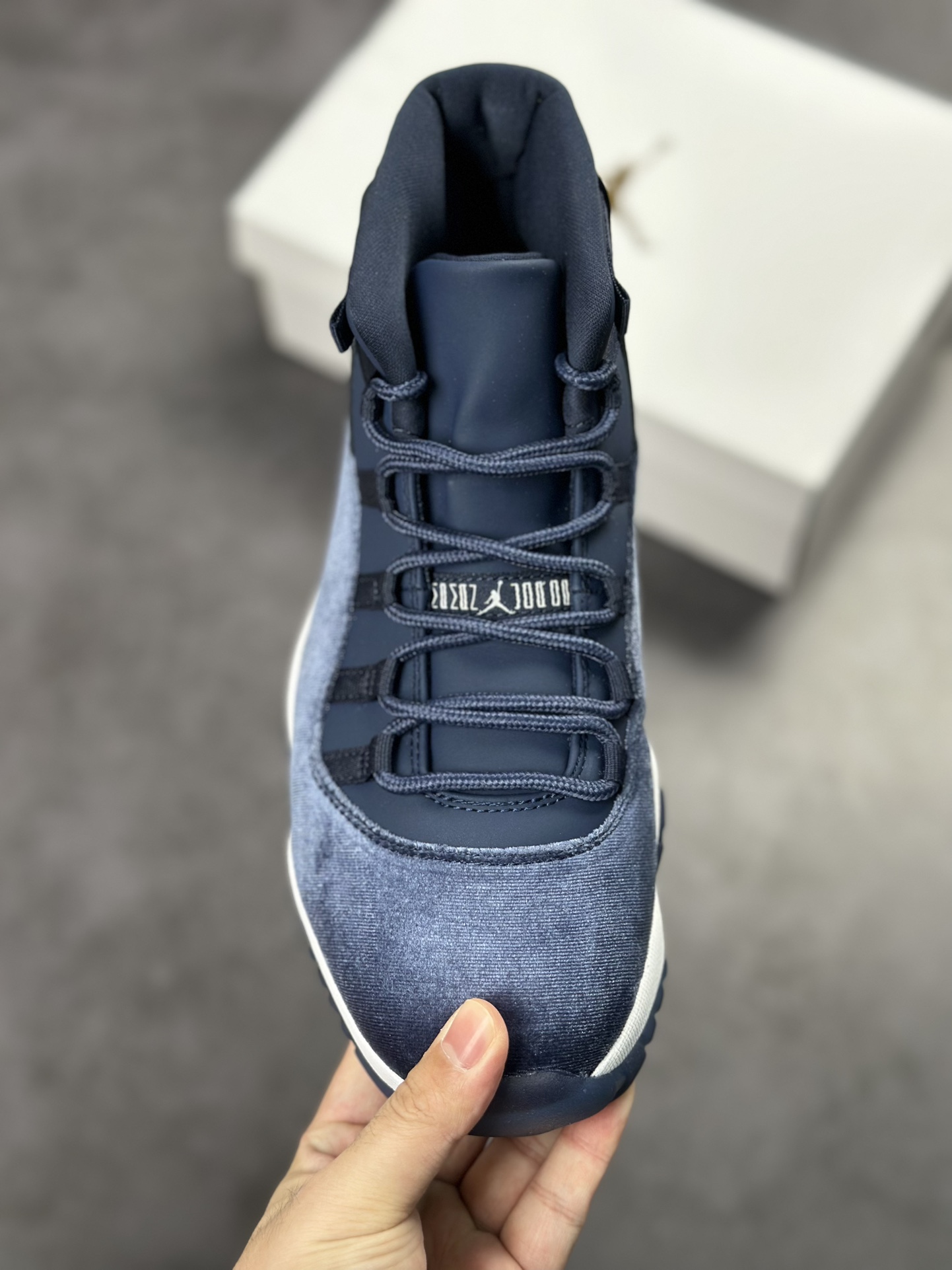 300 Air Jordan 11 Velvet ”Midnight Navy” 丝绒午夜蓝