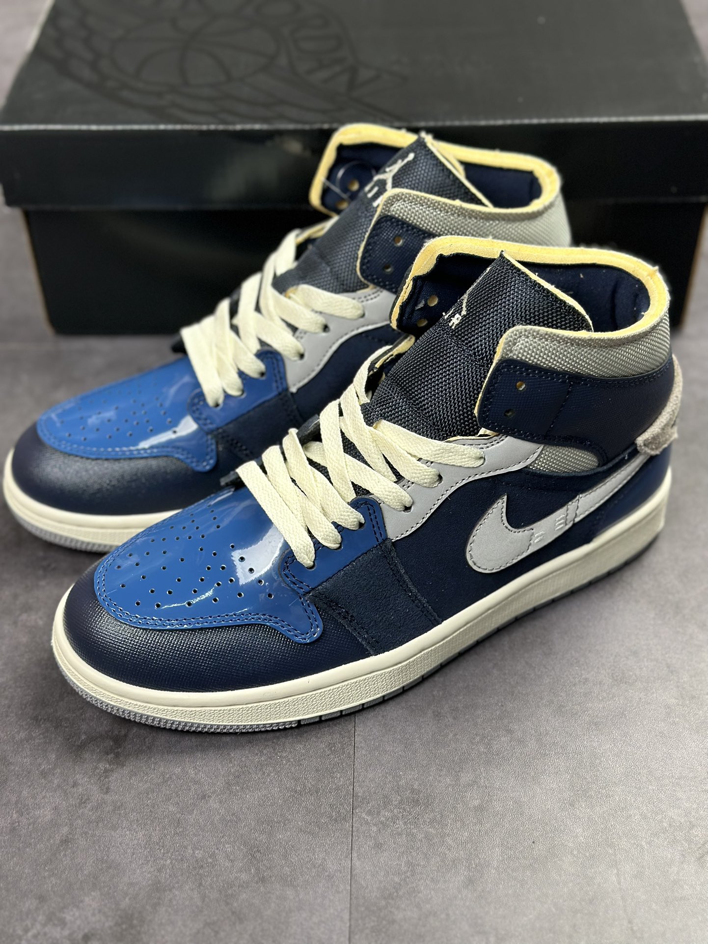220 Air Jordan 1 Mid 灰深蓝DR8868-400