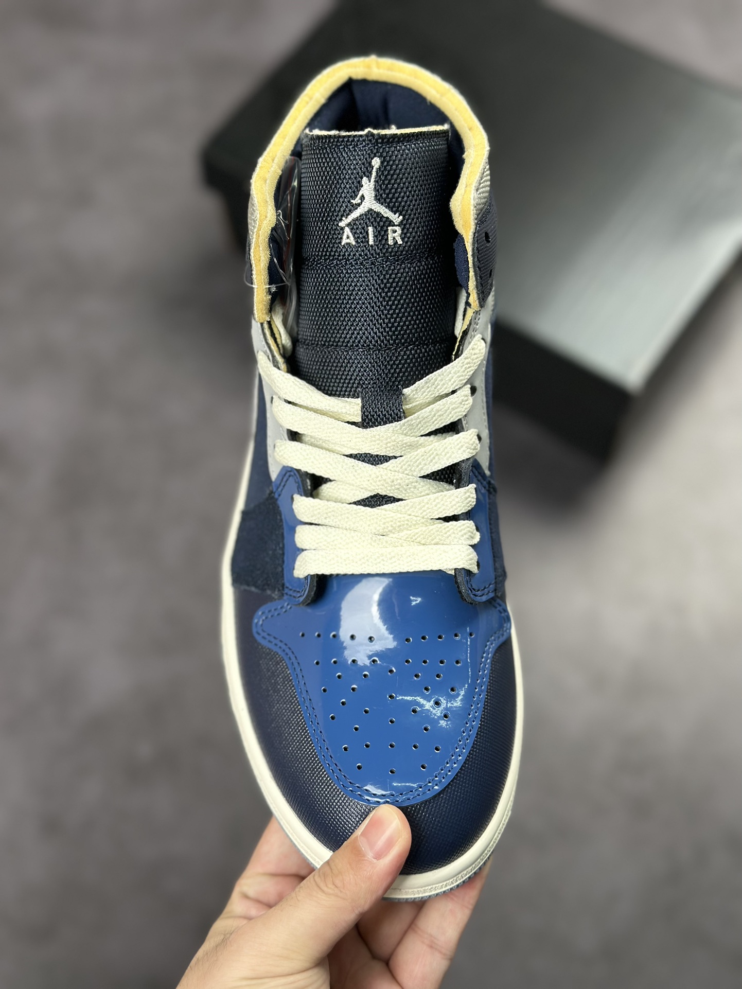 220 Air Jordan 1 Mid 灰深蓝DR8868-400