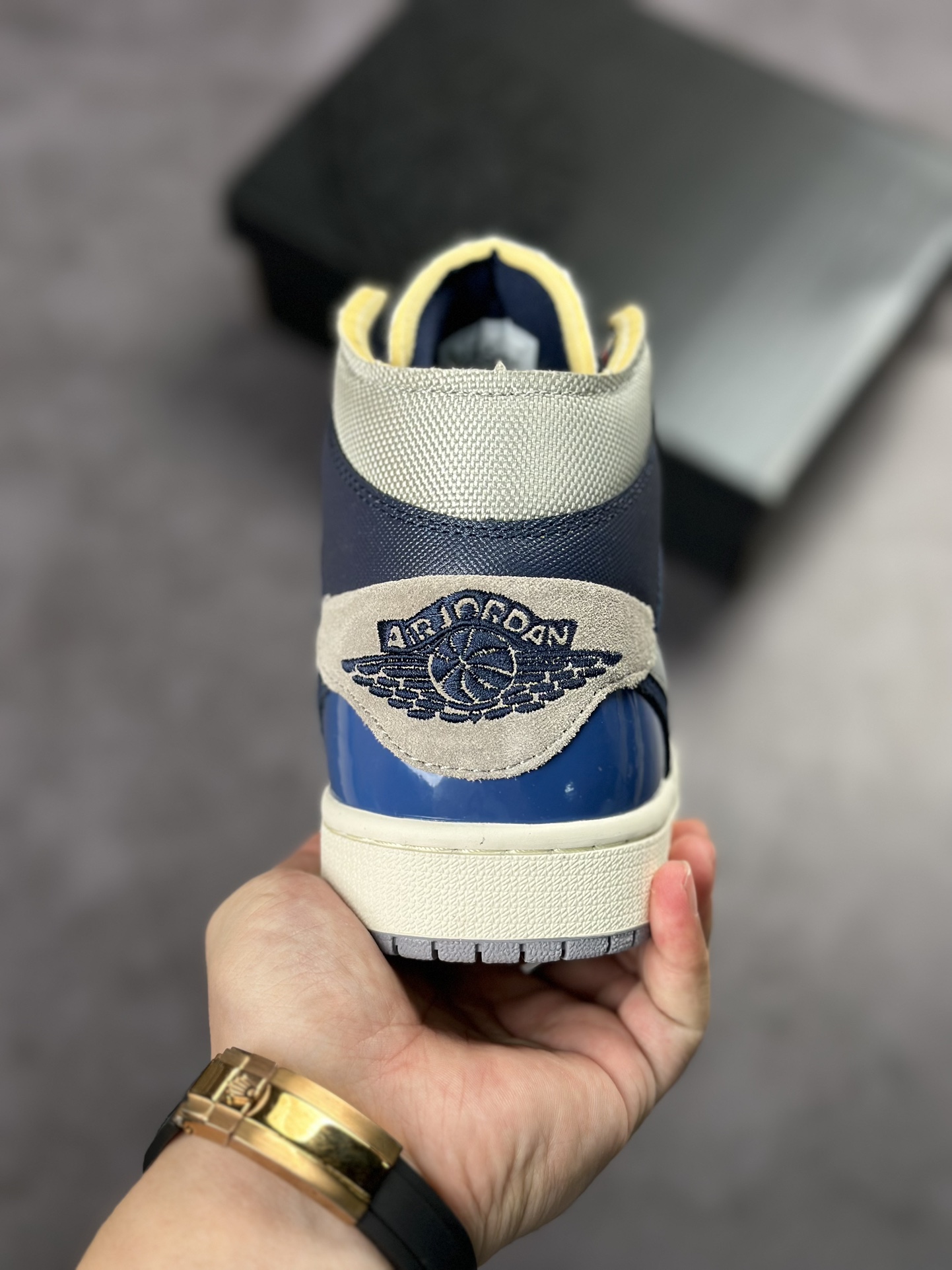 220 Air Jordan 1 Mid 灰深蓝DR8868-400