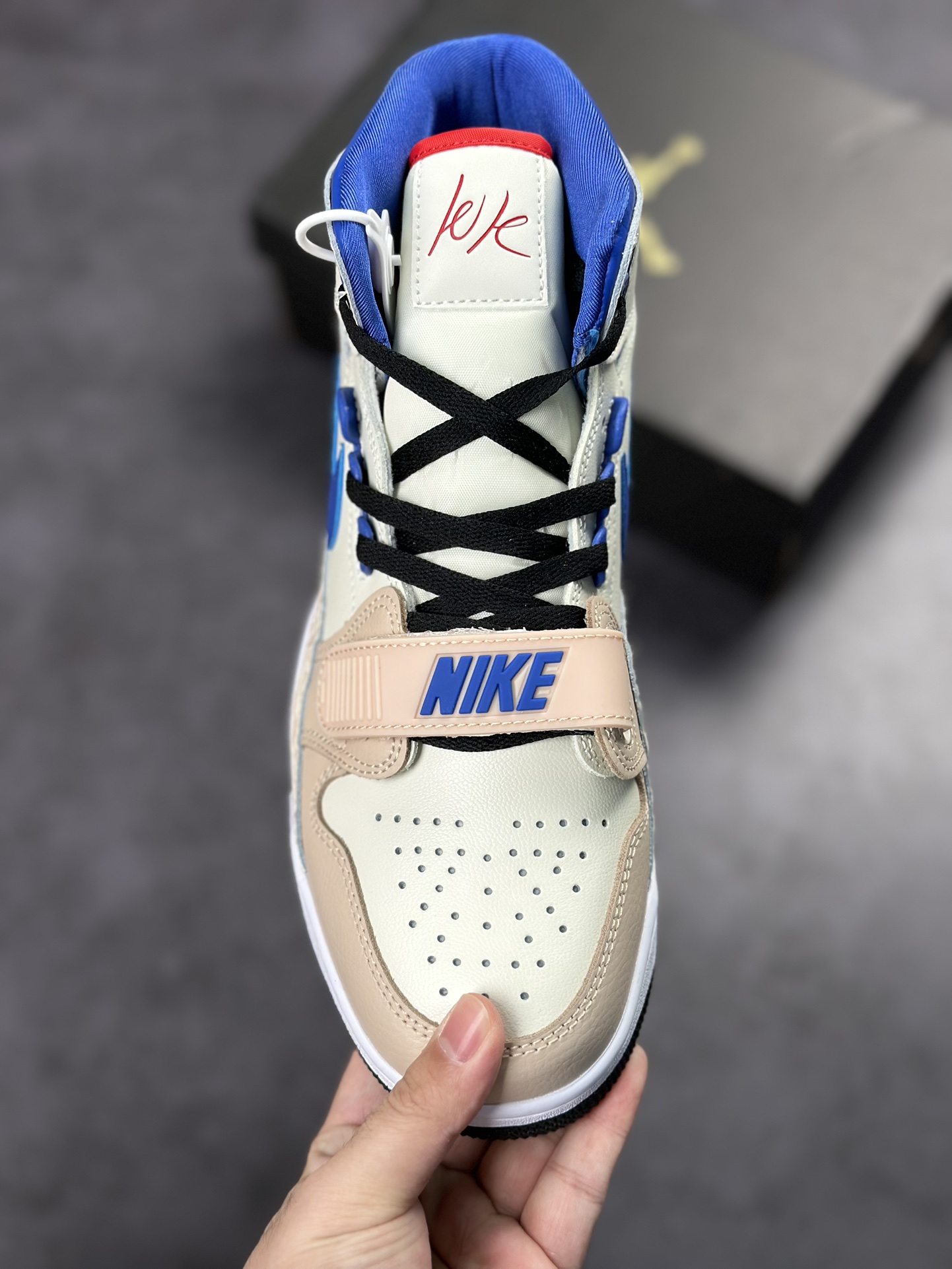 240 Air Jordan Legacy 312 白卡其蓝 CD7068-106