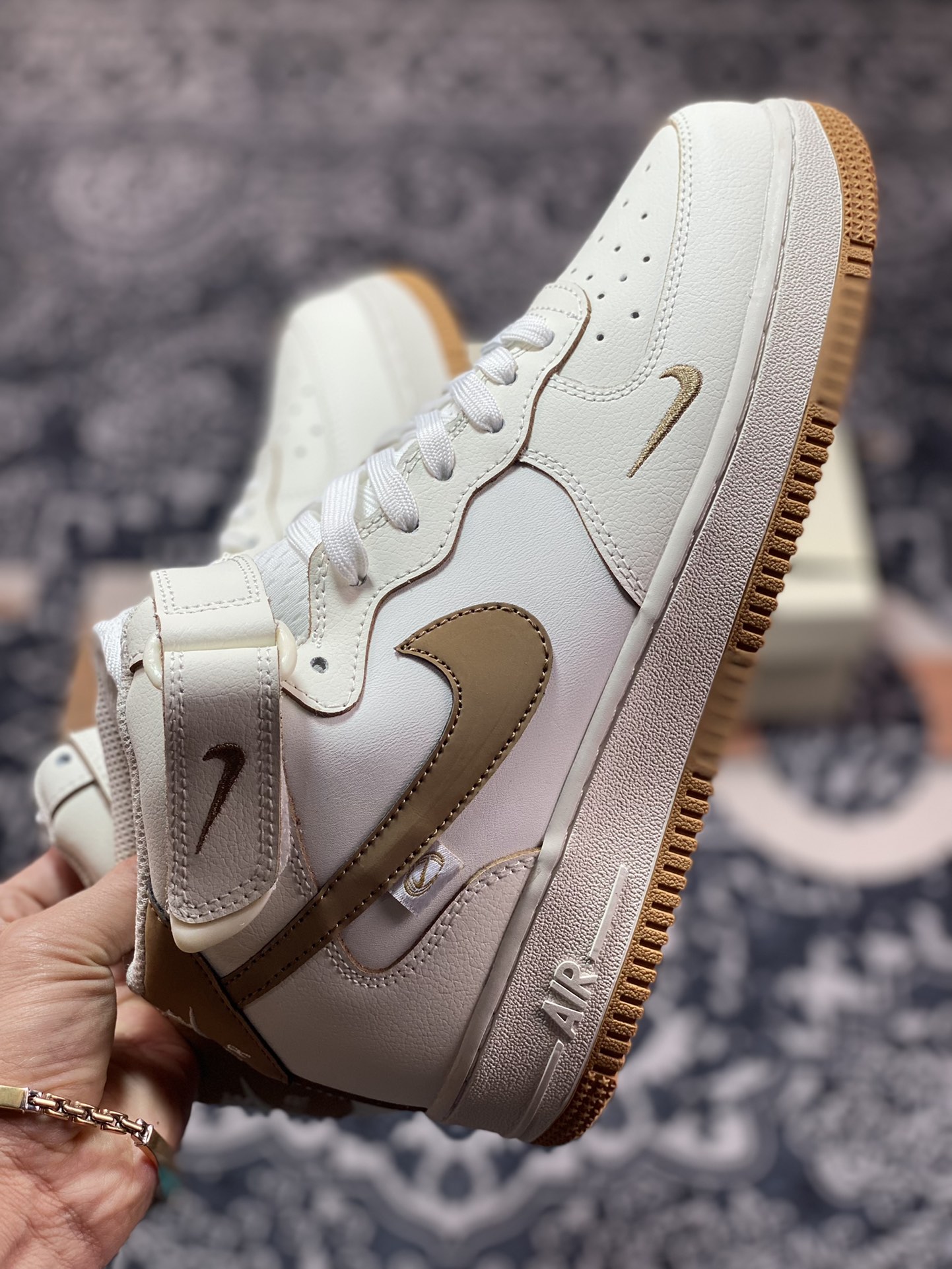 Nike Air Force 1 '07 Mid”Sail White/Brown Mini Swoosh” Air Force One FB1869-022