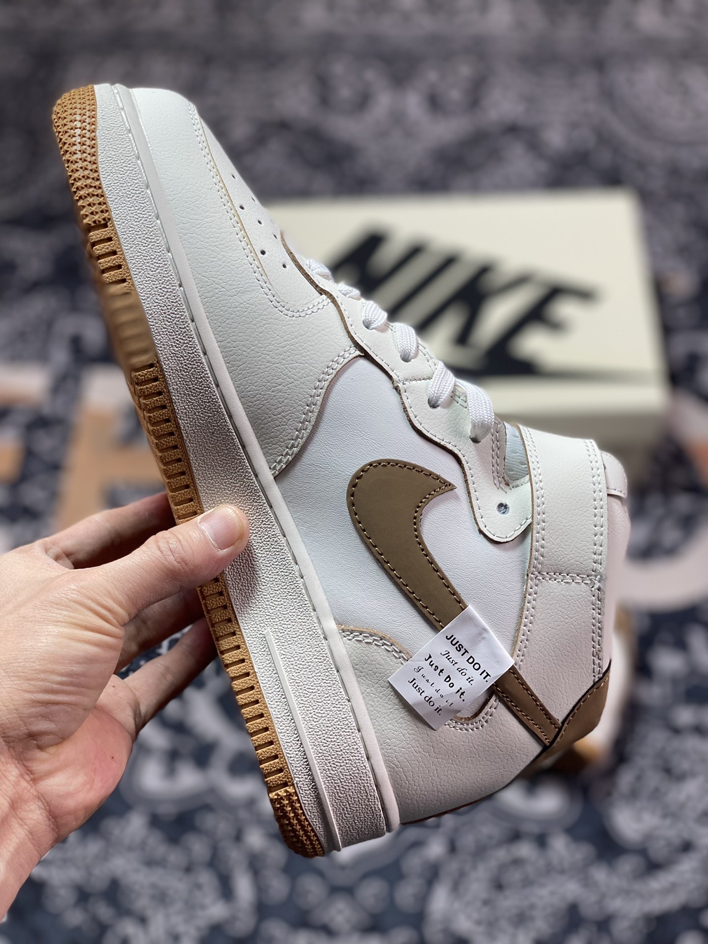 Nike Air Force 1 '07 Mid”Sail White/Brown Mini Swoosh” Air Force One FB1869-022