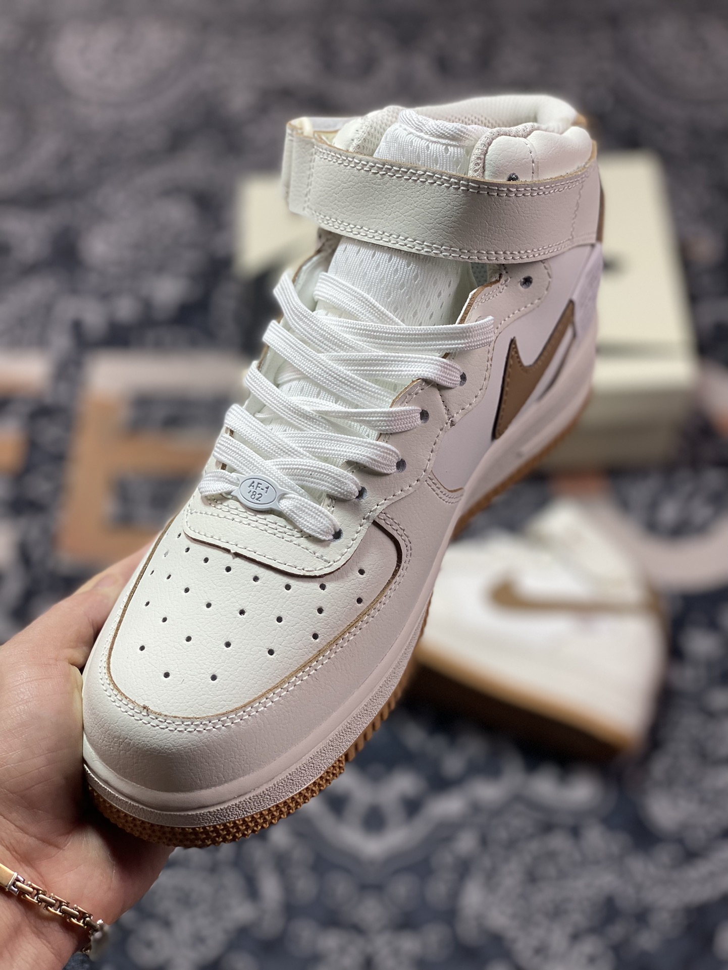 Nike Air Force 1 '07 Mid”Sail White/Brown Mini Swoosh” Air Force One FB1869-022