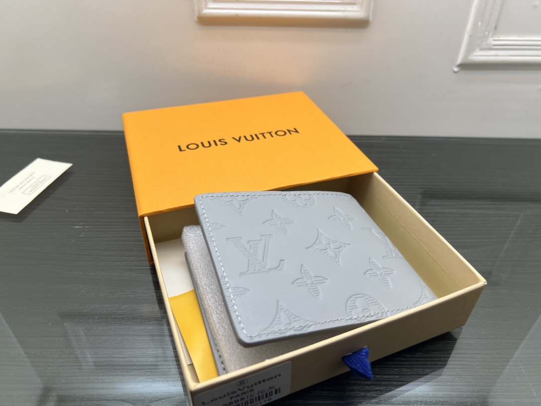 Leather wallet interior with card slots