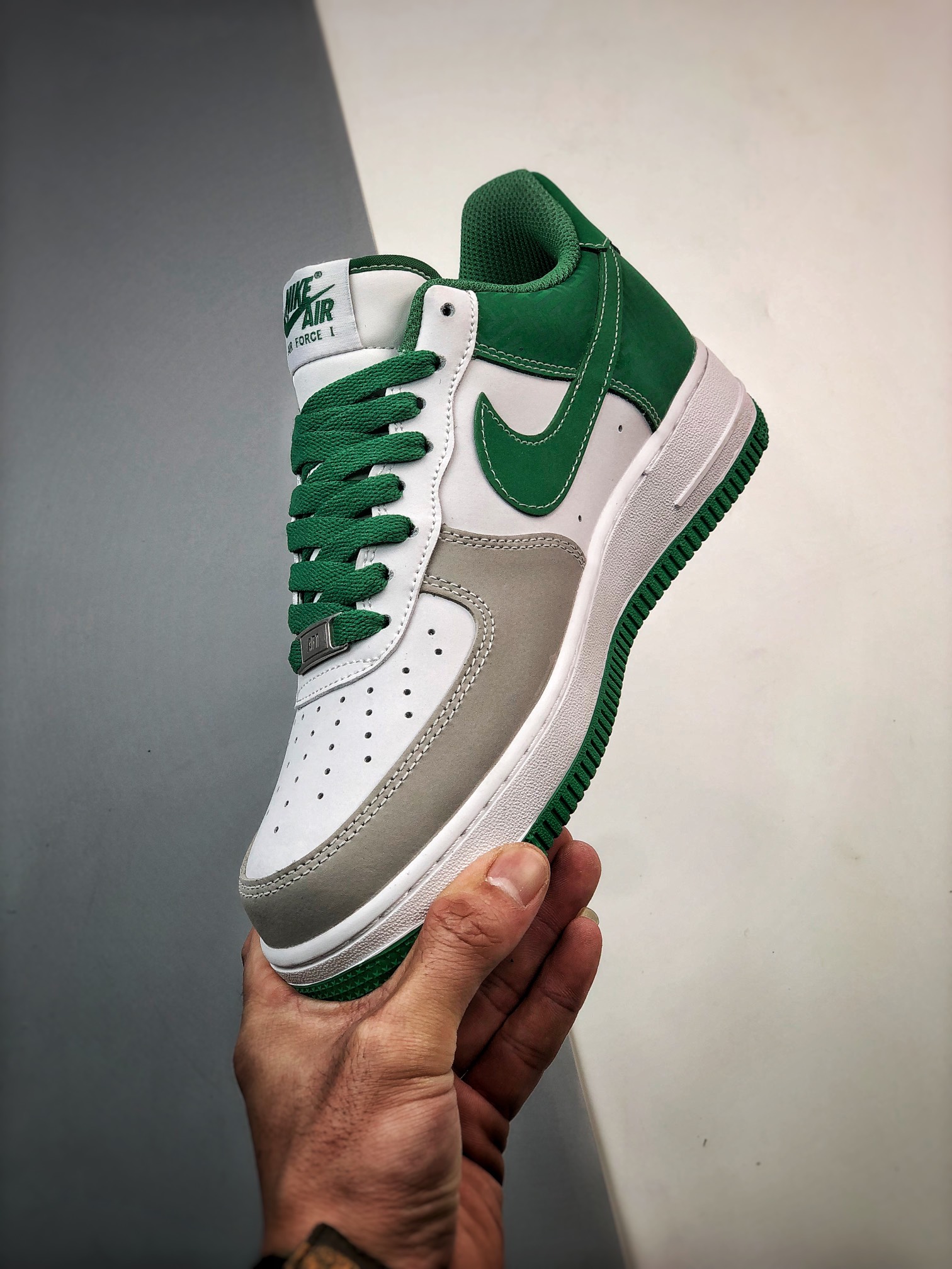 260 Air Force 1 '07 Low 雀神白灰绿 BS9055-806