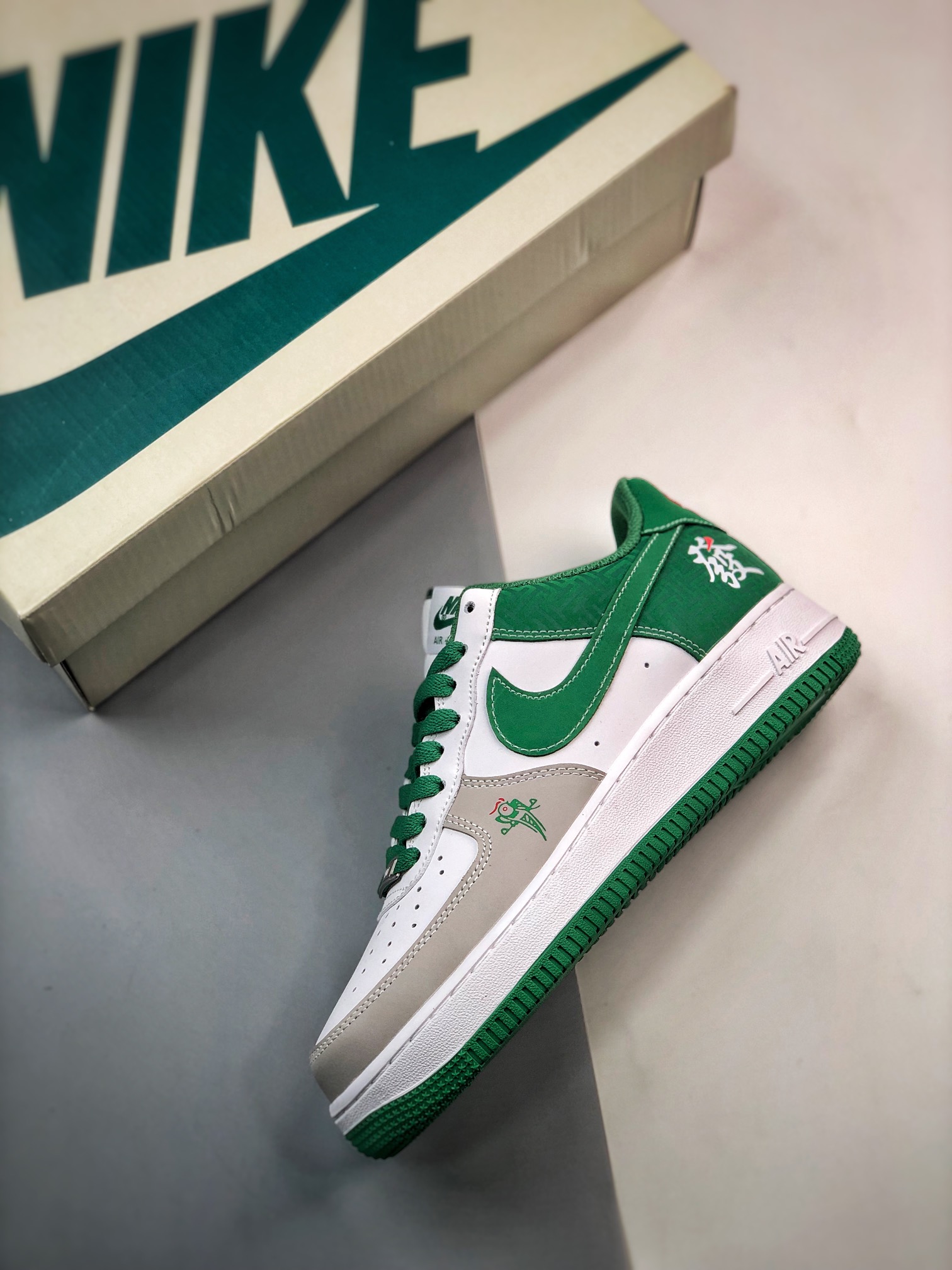 260 Air Force 1 '07 Low 雀神白灰绿 BS9055-806