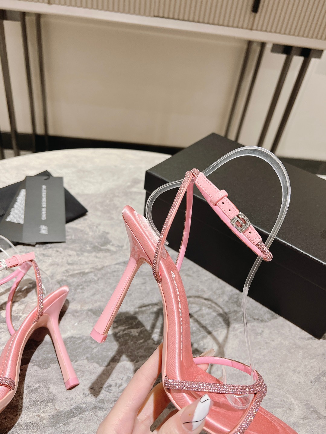 Alexander Wang Alexande*wang 大王2023新款水钻凉拖鞋 很难不爱这双水晶凉鞋