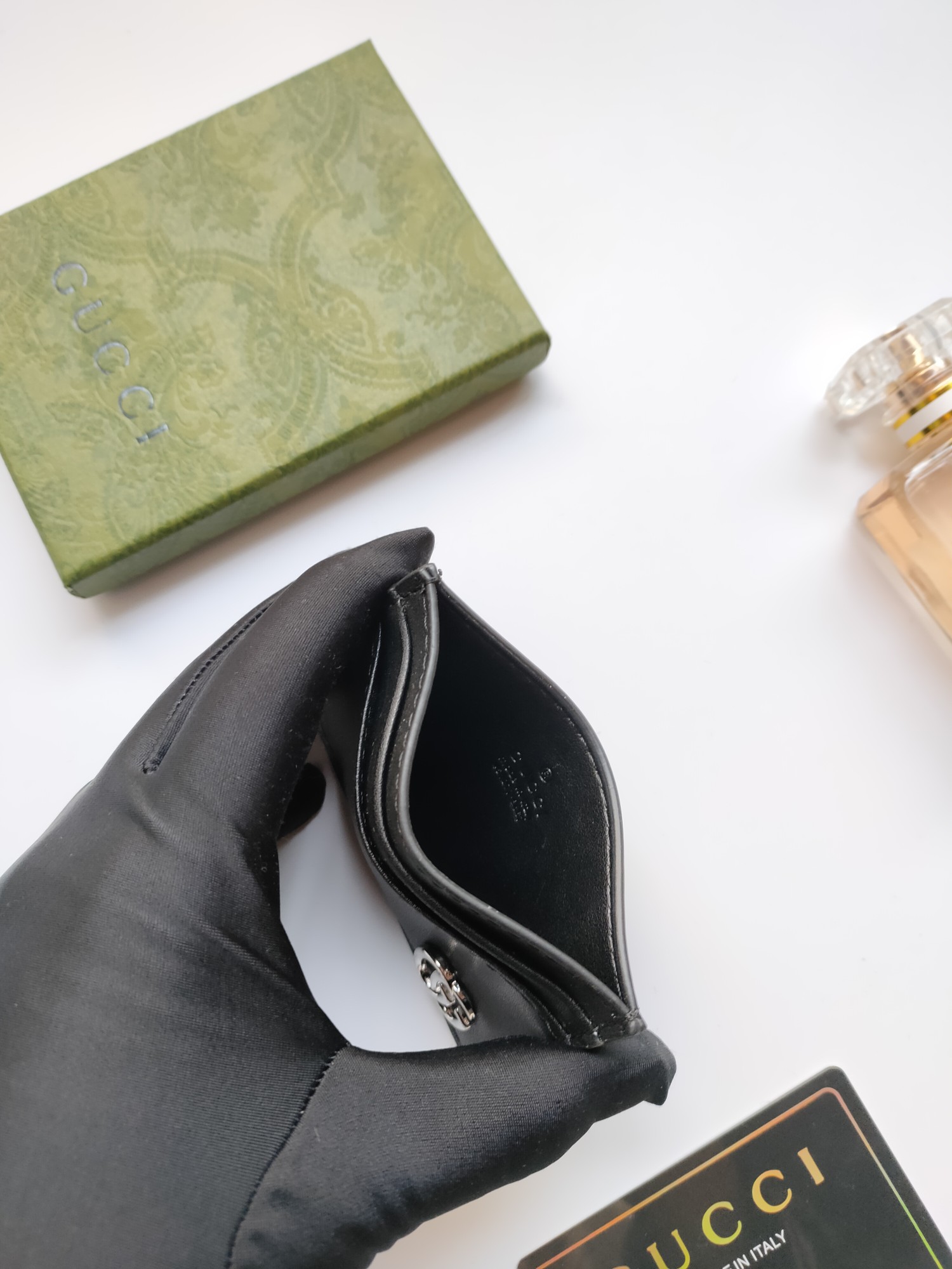 GUCCIカード夹657588小牛皮ブラック