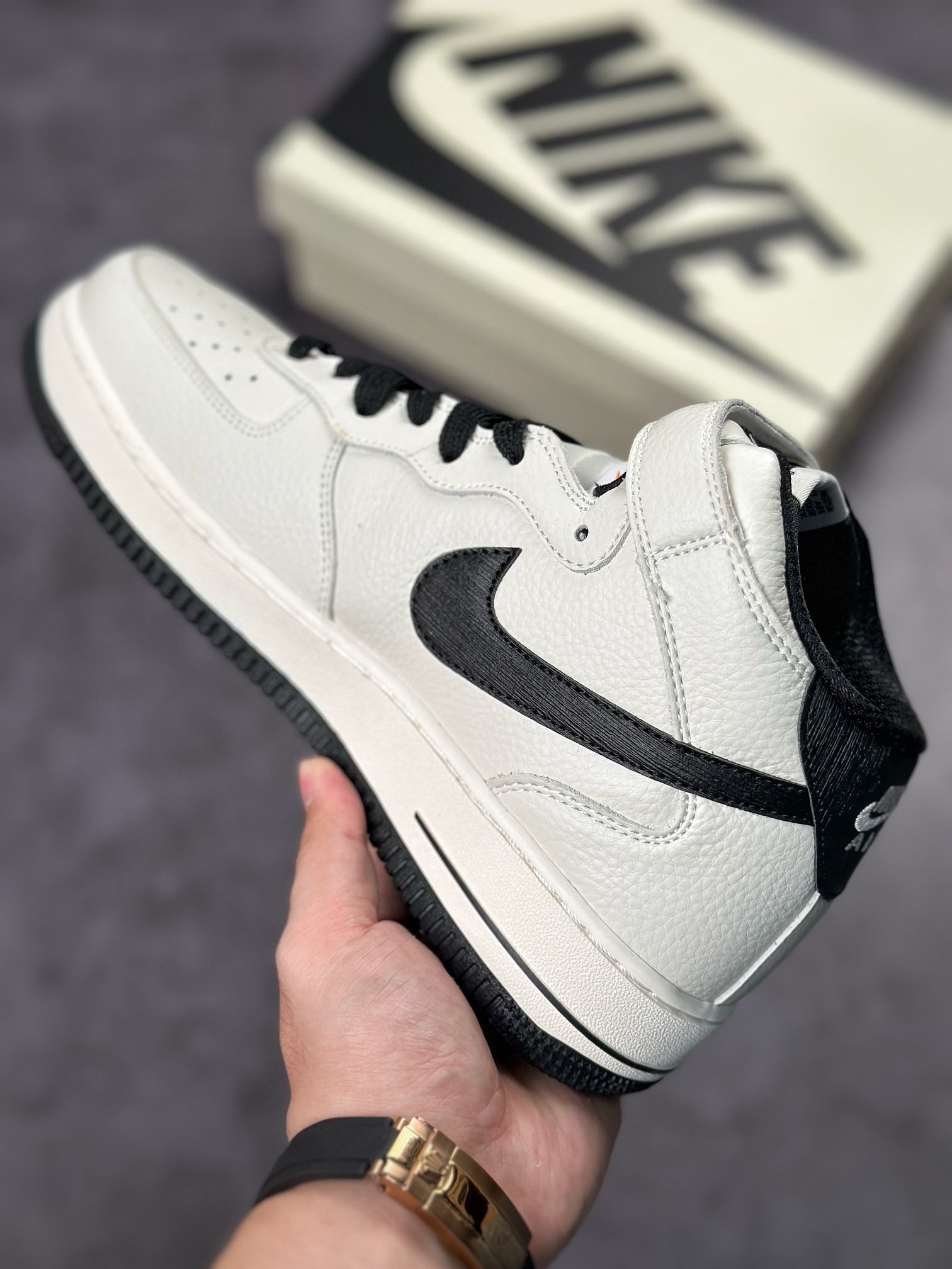 250 Nike Air Force 1 Mid LV8 米黑涂鸦笔PA0920-308