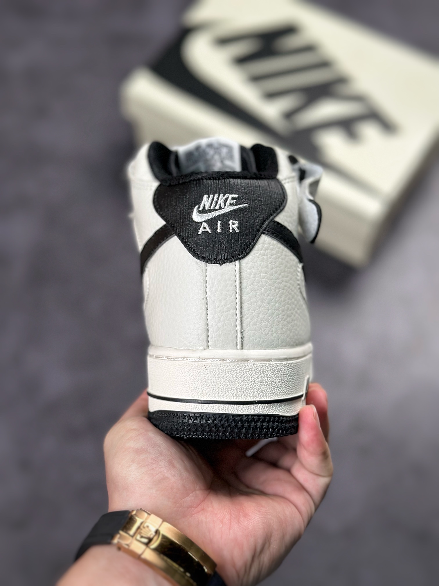 250 Nike Air Force 1 Mid LV8 米黑涂鸦笔PA0920-308