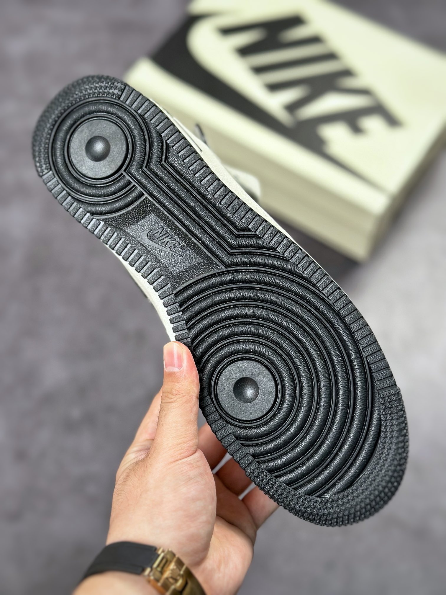 250 Nike Air Force 1 Mid LV8 米黑涂鸦笔PA0920-308