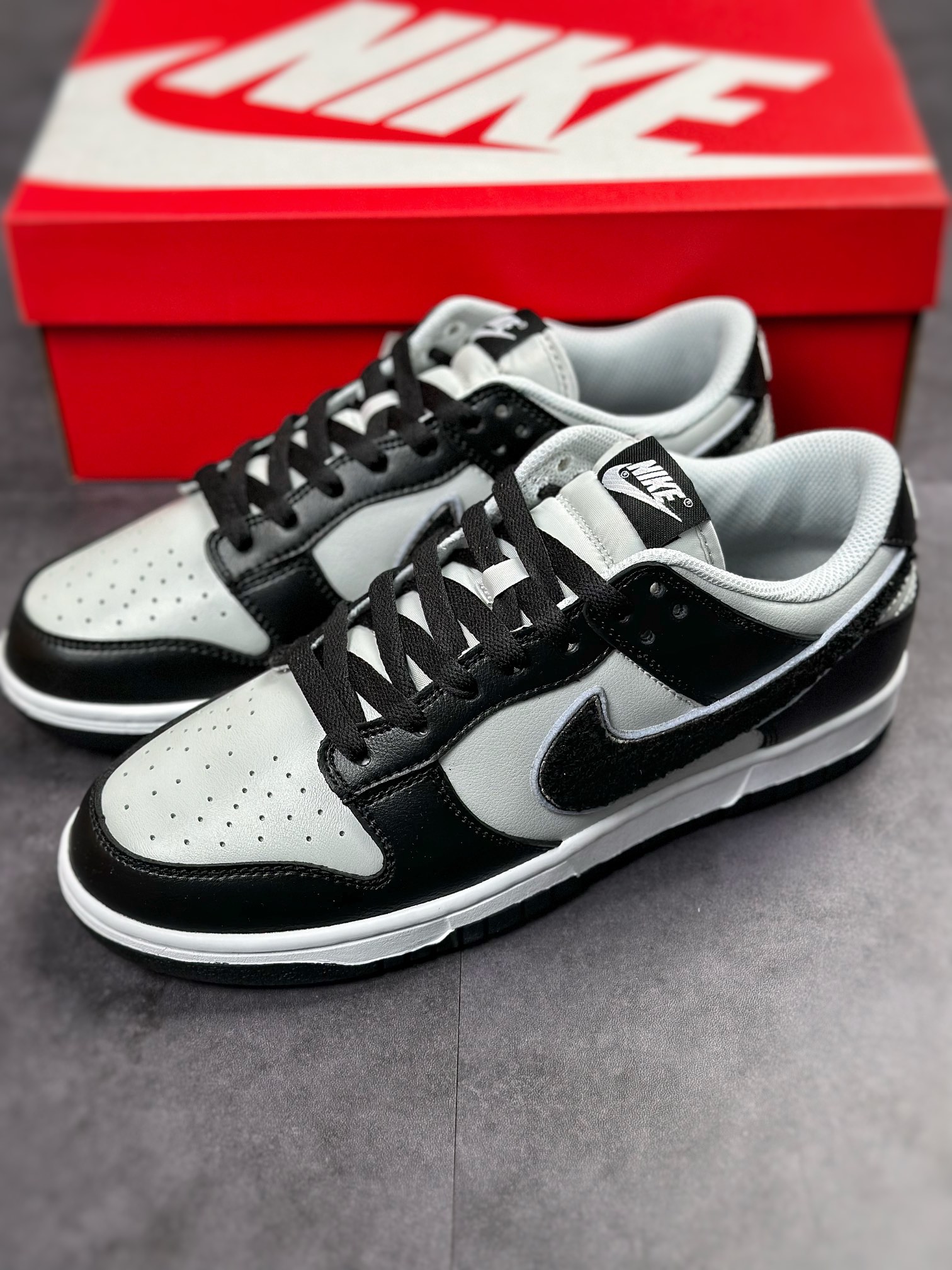 260 Nike SB Dunk Low 黑灰摇粒绒DQ7683-001