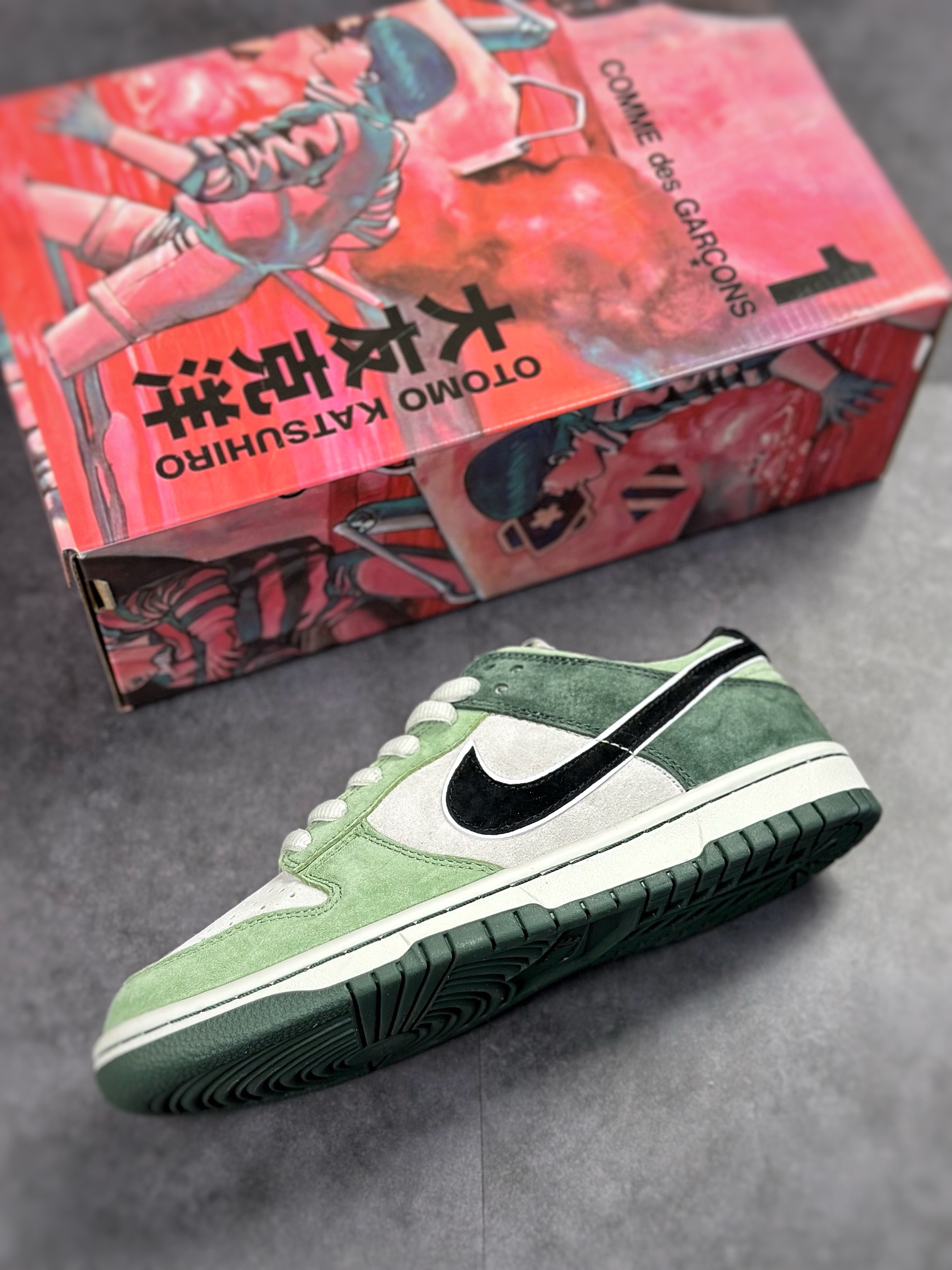 300 Nike SB Dunk Low 大友克洋 纯原大厂出品LF0068-001