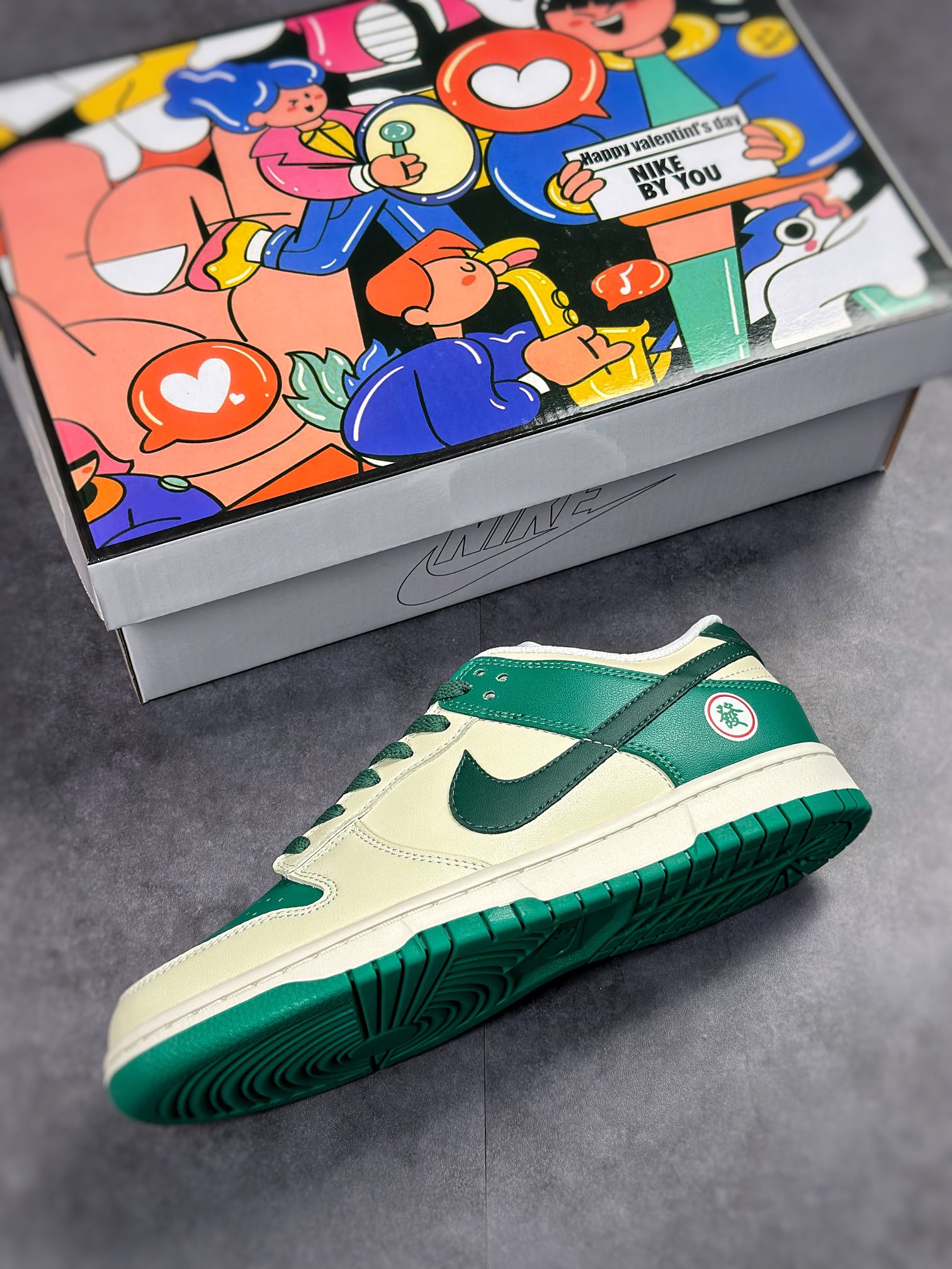 300 Nike SB Dunk Low 发财米绿 TM3696-256