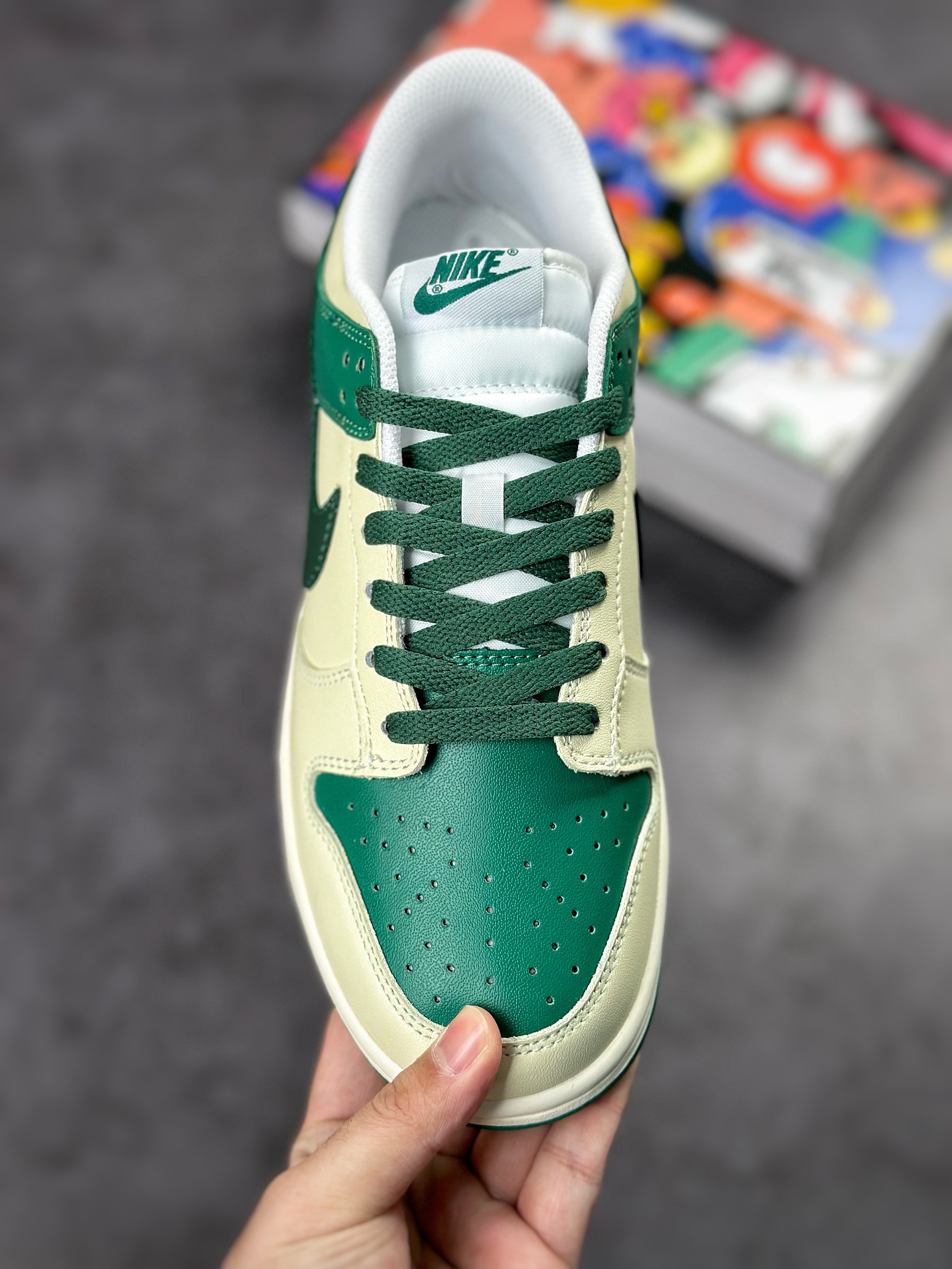 300 Nike SB Dunk Low 发财米绿 TM3696-256