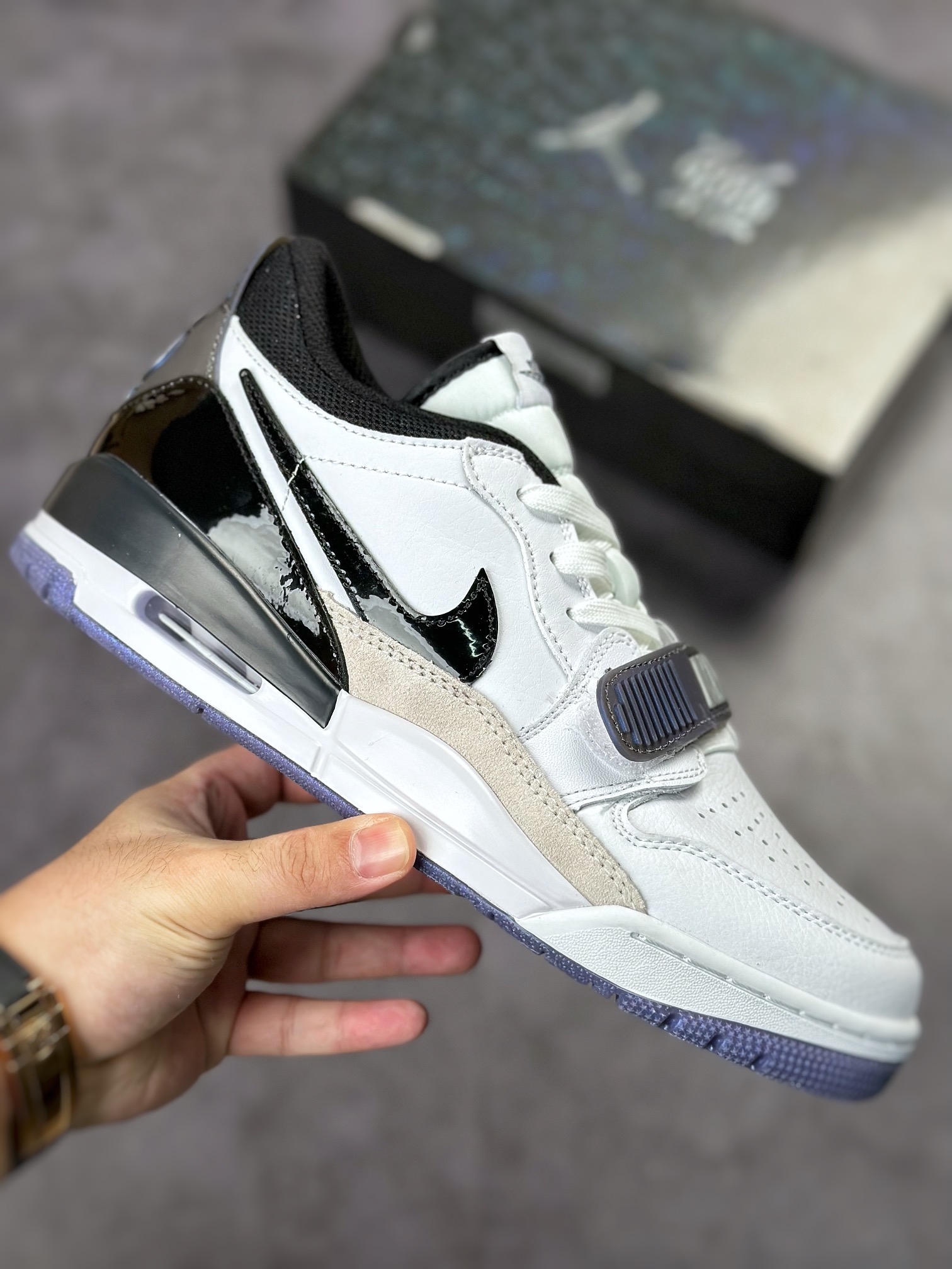 260 Air Jordan 3、Air Jordan 1 和 Air Trainer 2 DV1719-100