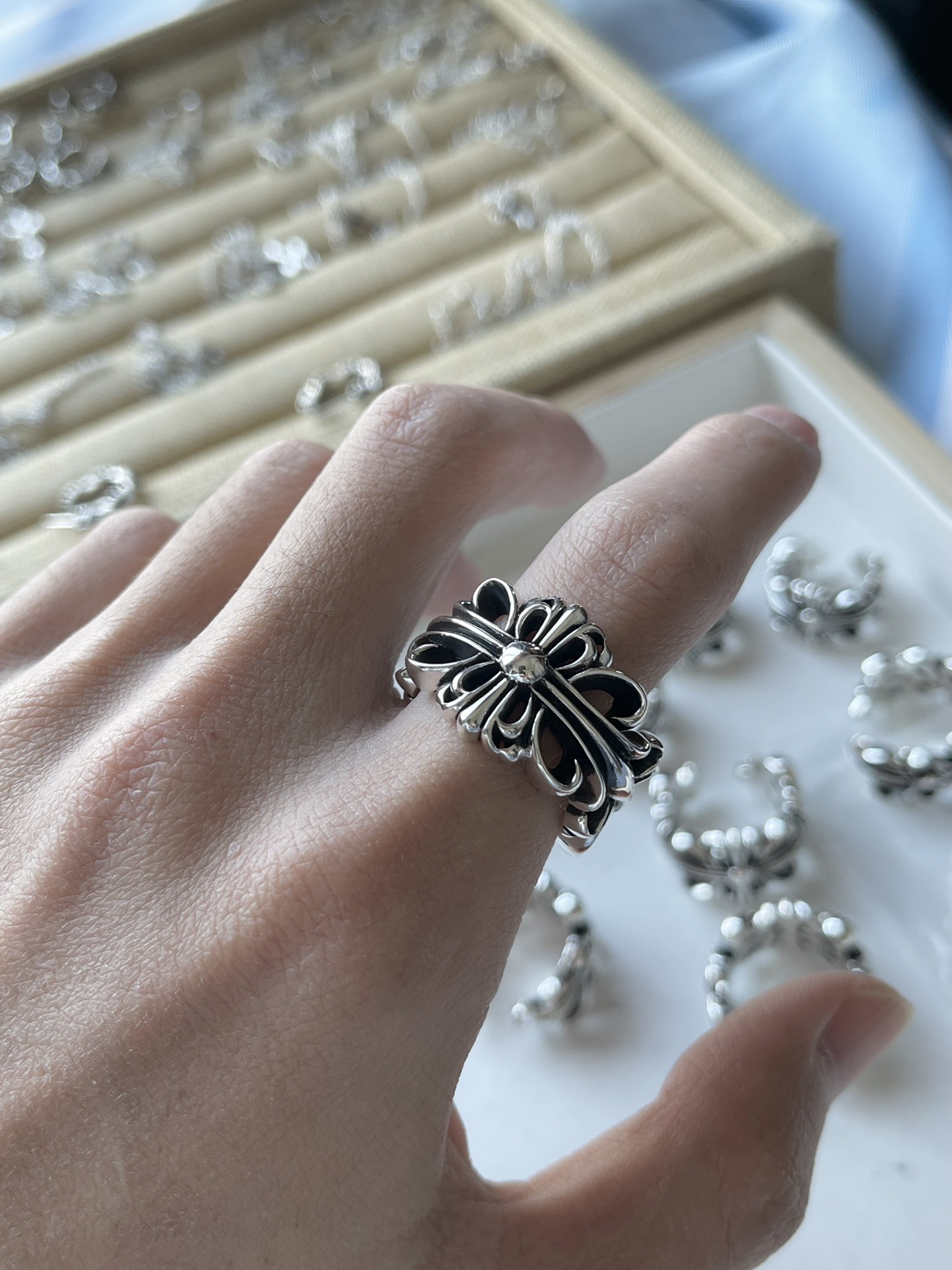 Chrome Hearts 克罗心 十字花开口戒指