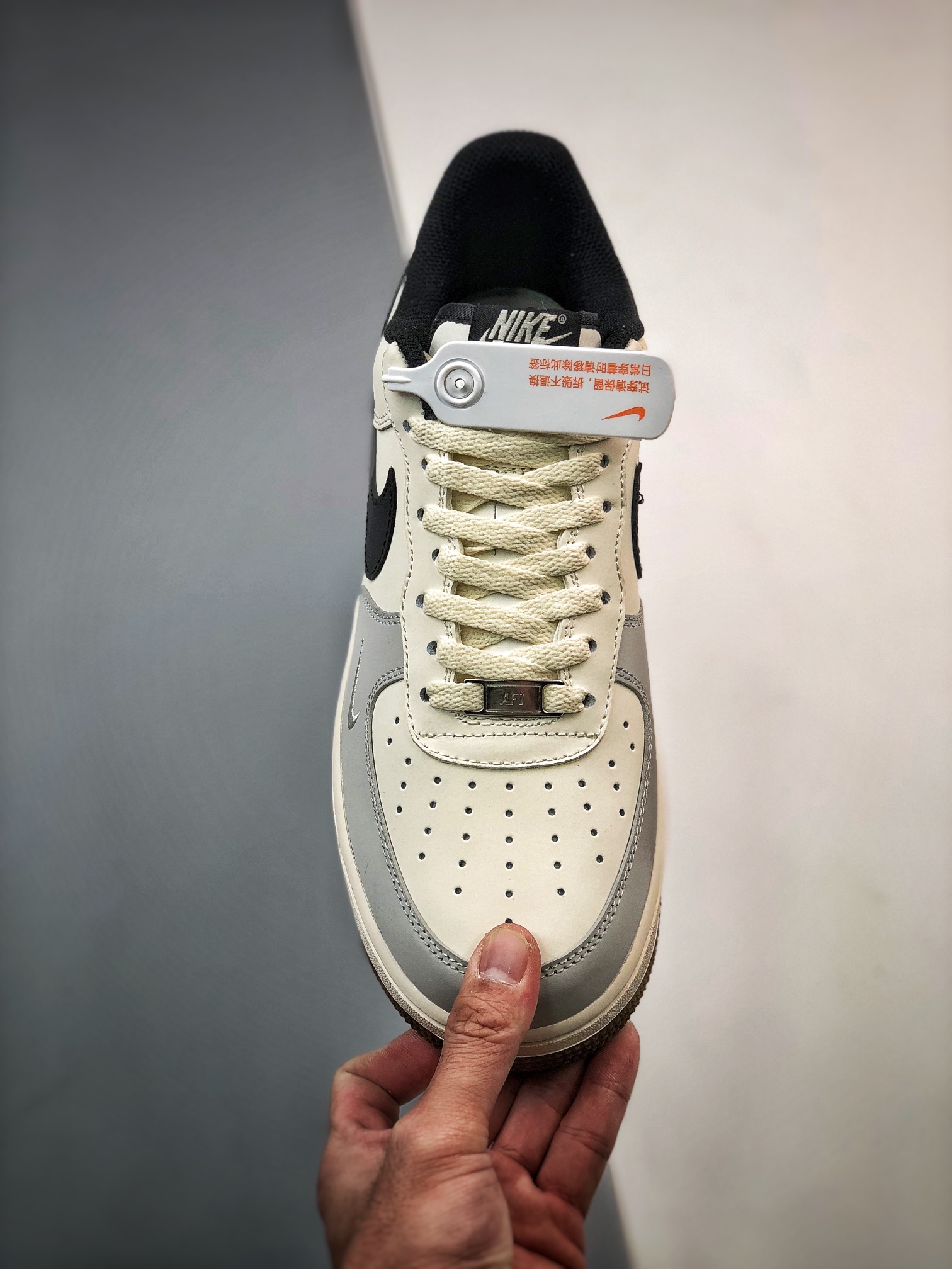 260 Air Force 1 '07 Low LV联名米白黑 BS9055-810