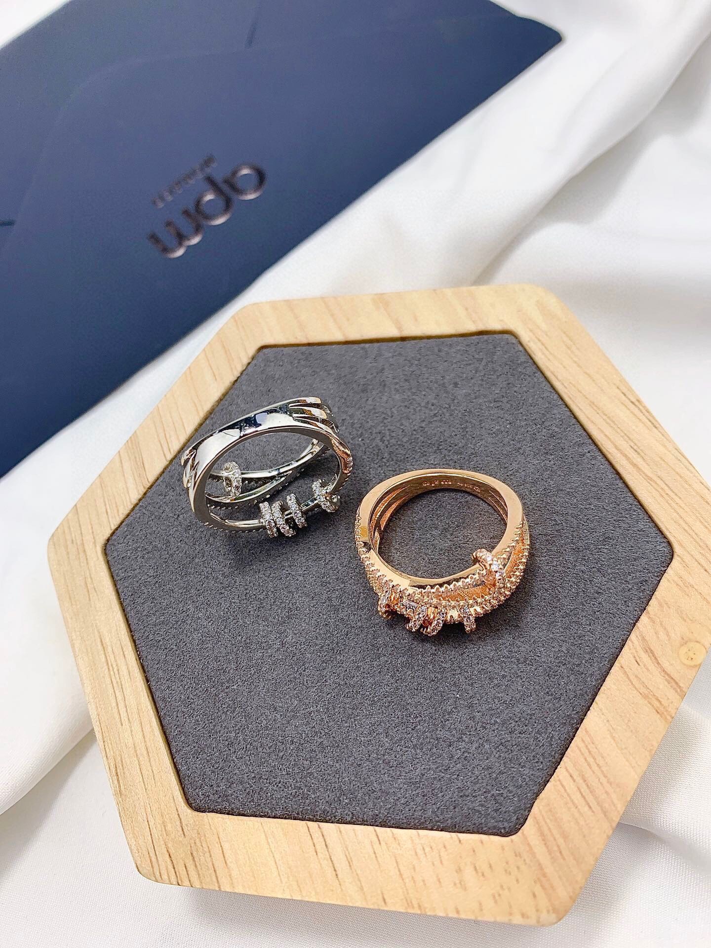 APM Monaco Multi-Layer Adjustable Circle Ring in Two Colors for Classic Style - 图片 4