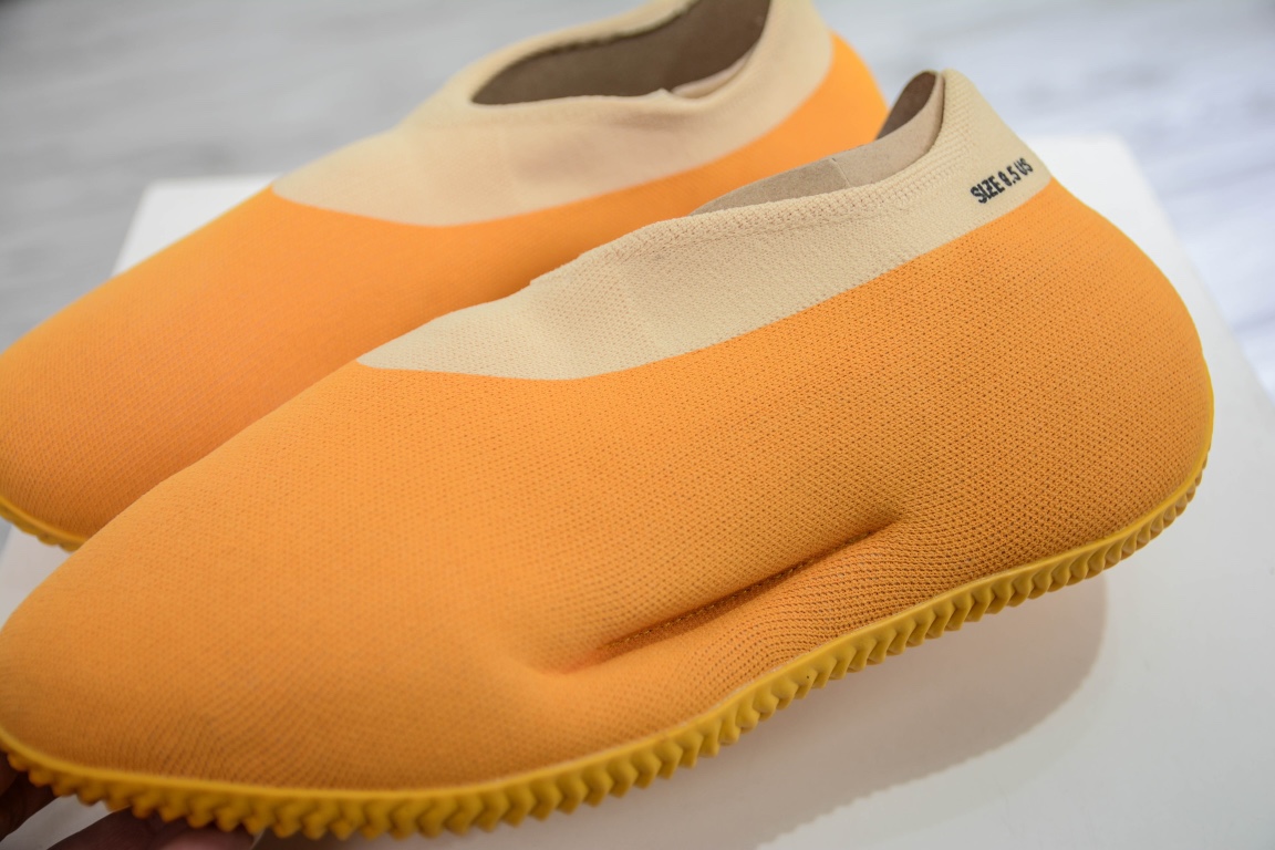 Pure original Yeezy Knit Runner ”Sulfur” Kung Fu runner series