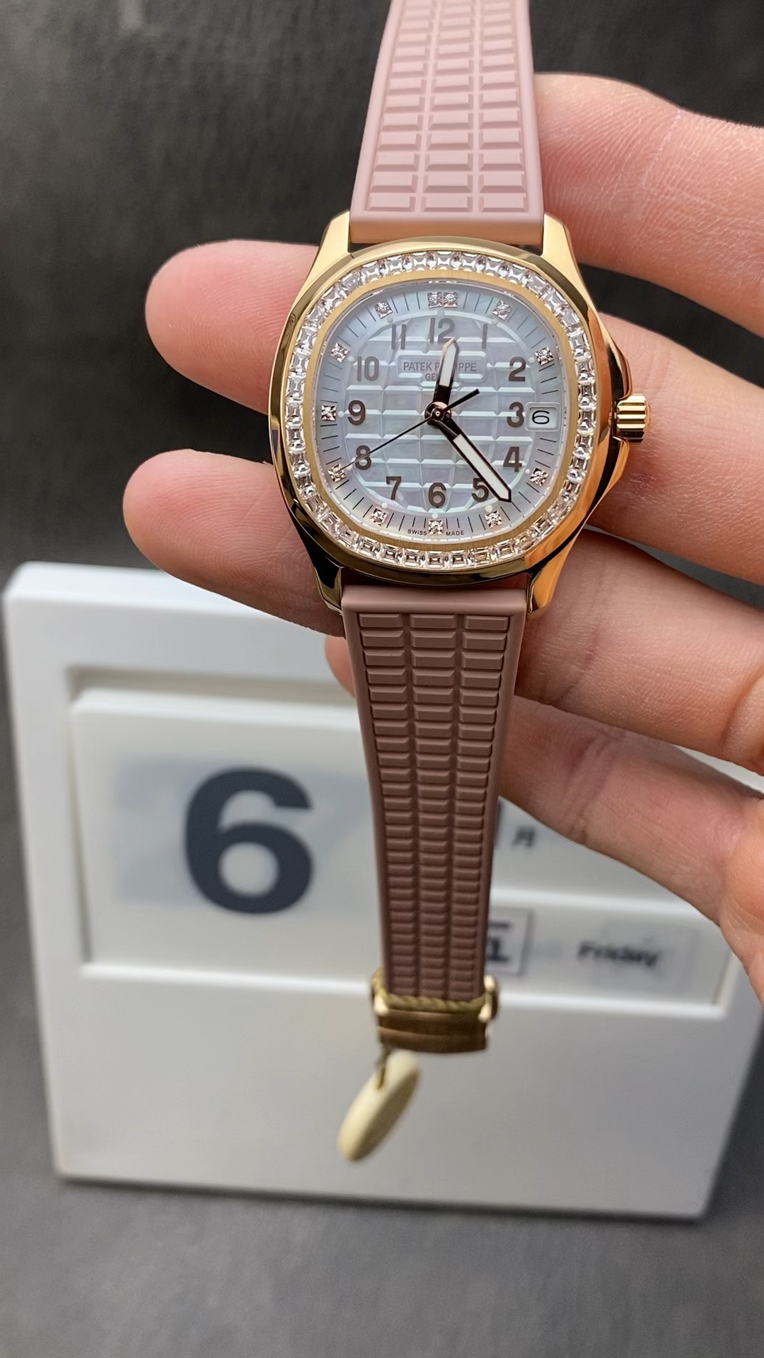 Patek Philippe PPF 女款手雷 贝母面