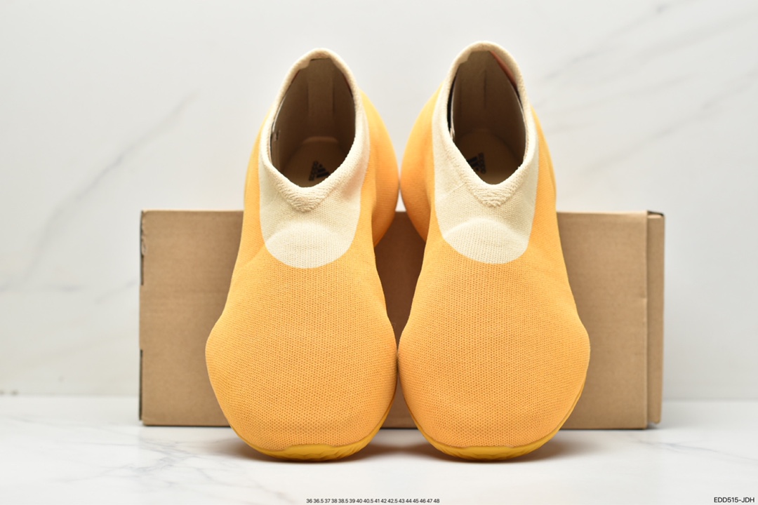 Knit Runer ” Sulfur ” yellow sock overshoes GW5353