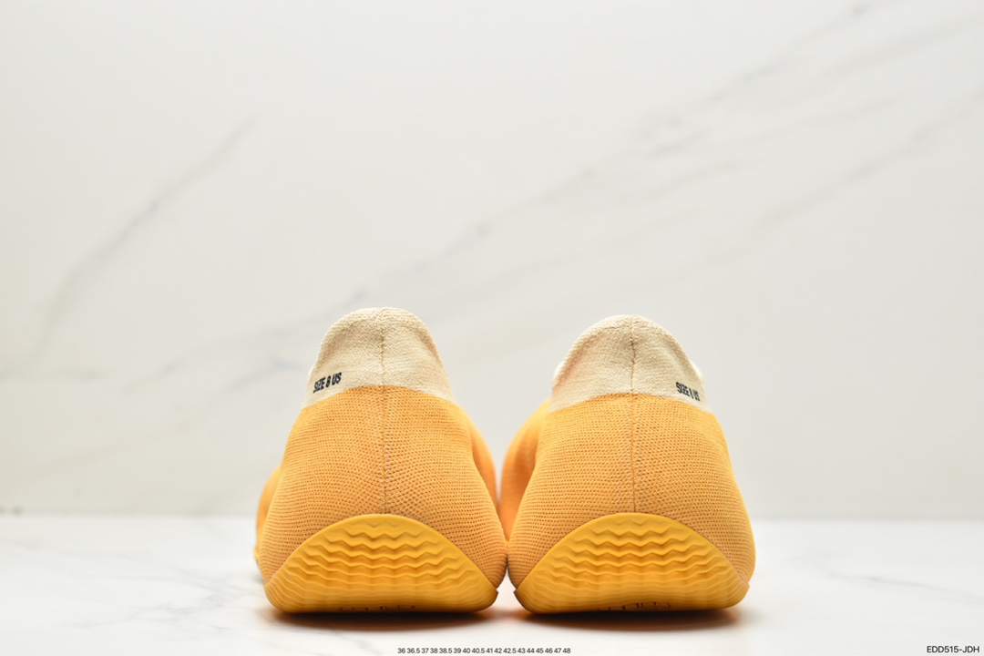 Knit Runer ” Sulfur ” yellow sock overshoes GW5353