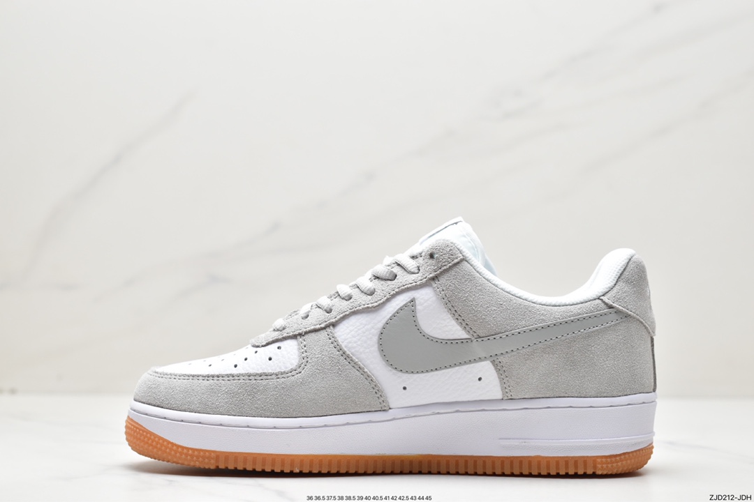 240  Nike Air Force 1 Low ’07 灰白生胶复古麂皮 AH0286-101