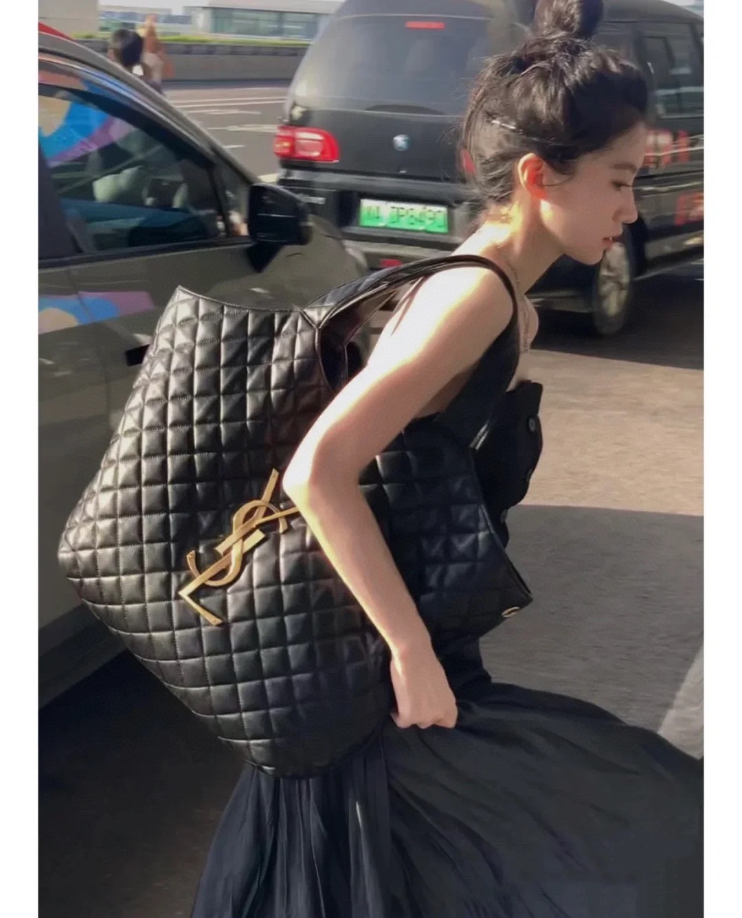 NO:406312,698651 Model Pictures, Saint Laurent, saint laurent19860909698651模特图,圣罗兰,saint laurent,Bag