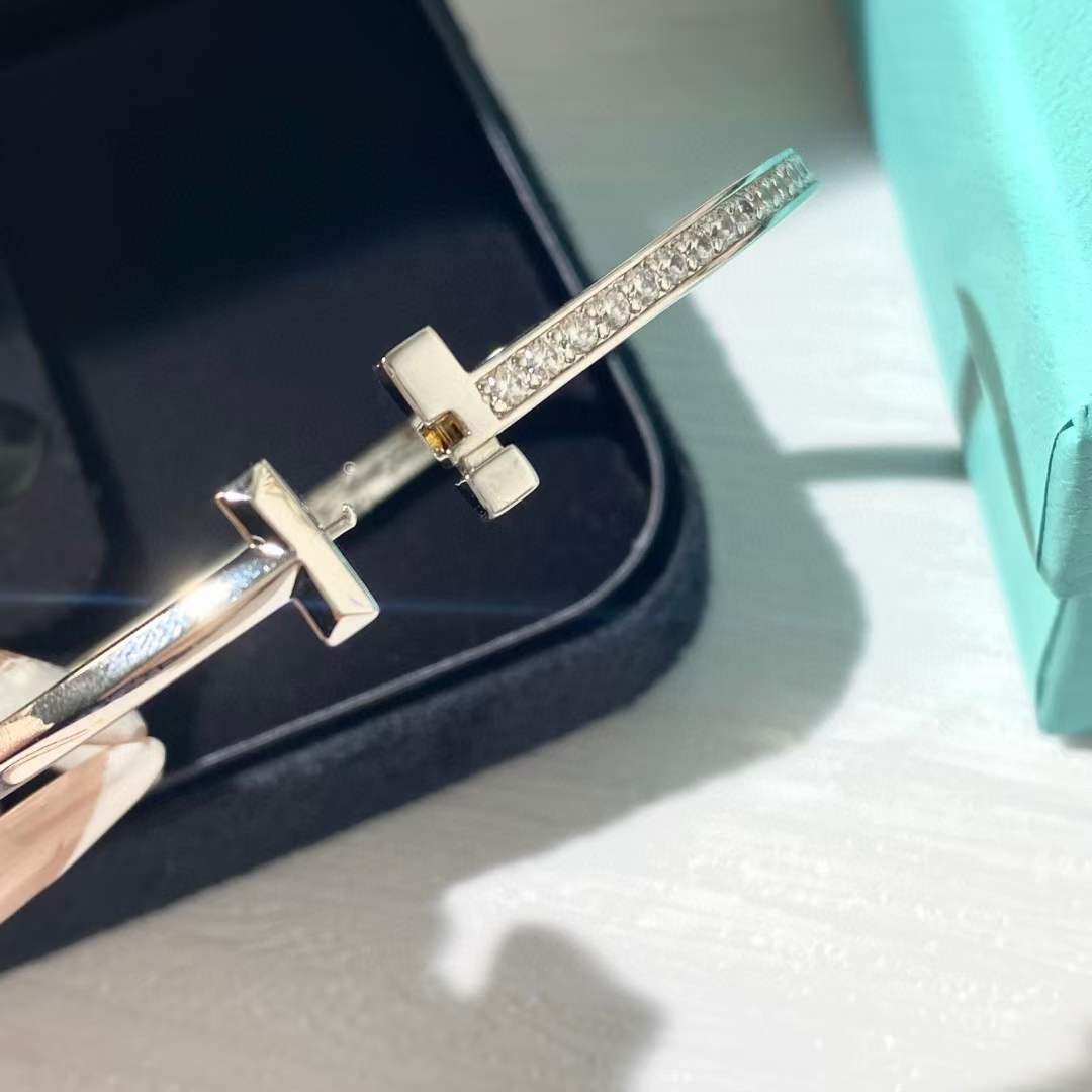 Tiffany & Co. Tiffany&Co. T1系列 无可替代窄式手镯