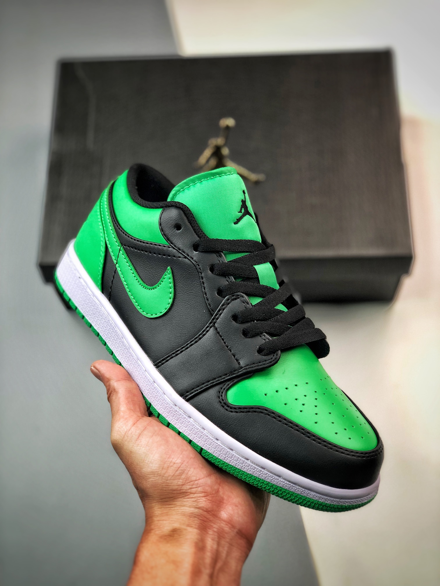 220 Air Jordan 1 Low 黑绿 官方同步新色 553558-065