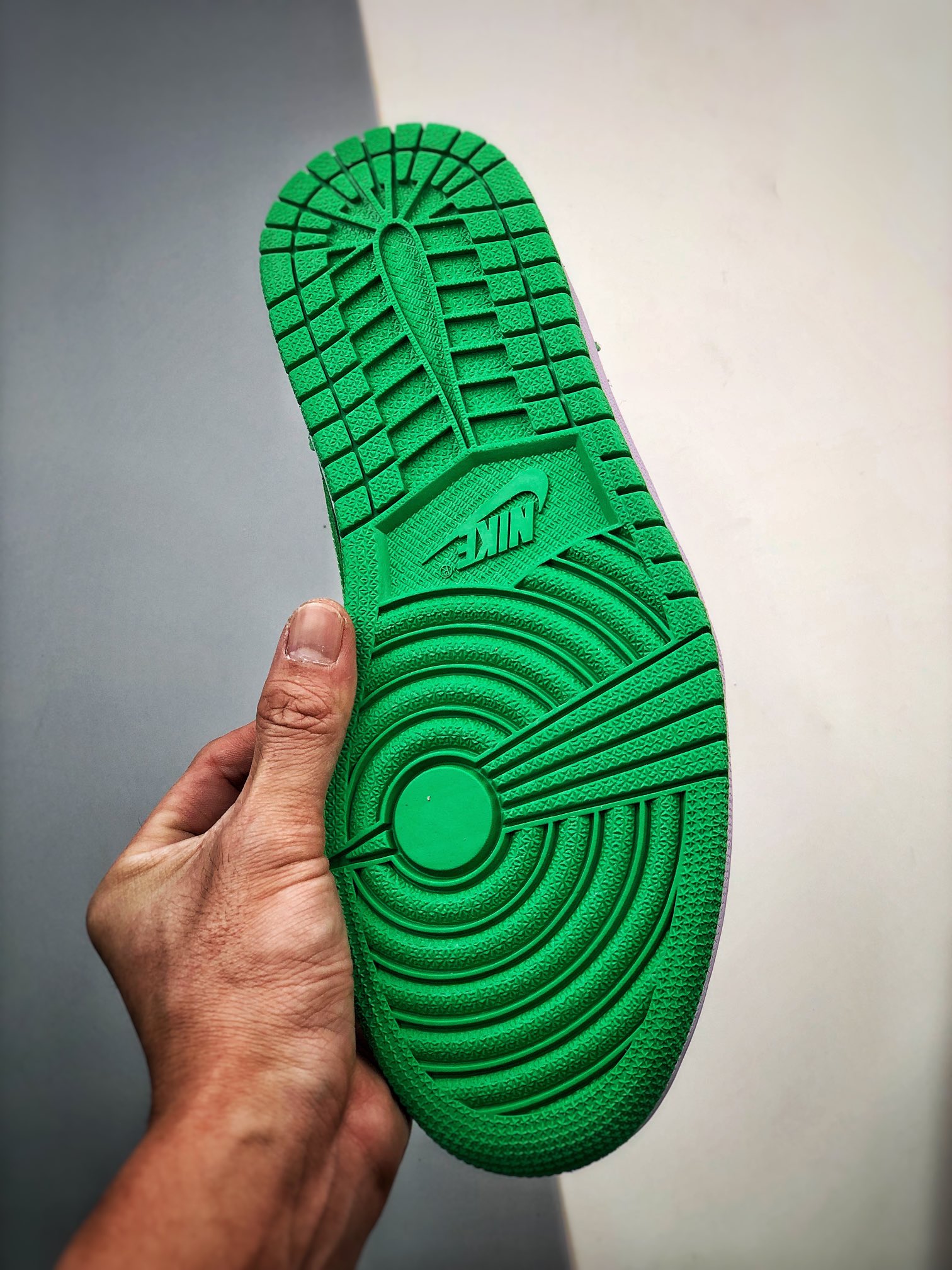 220 Air Jordan 1 Low 黑绿 官方同步新色 553558-065