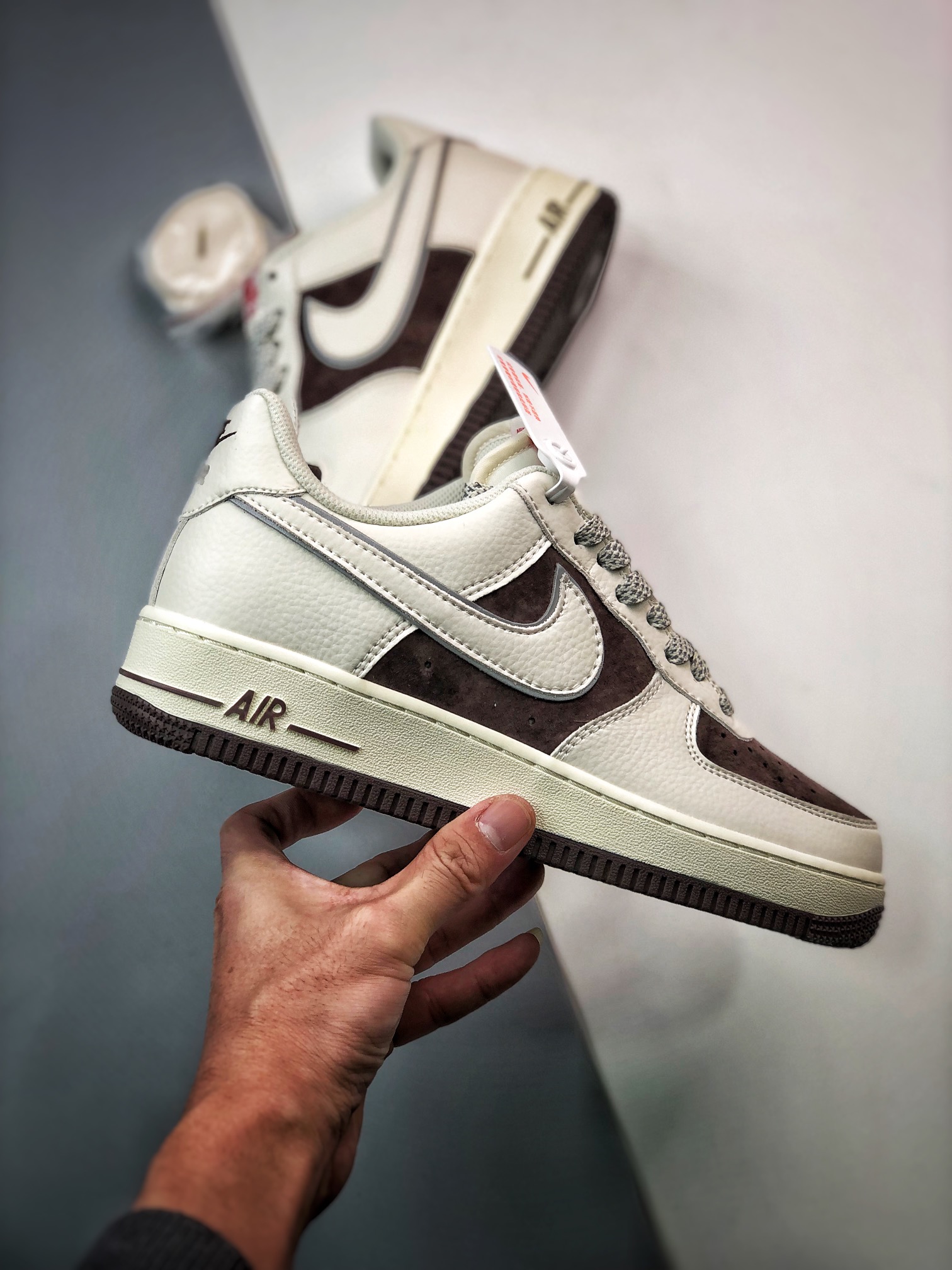 260 AKIRA x Air Force 1 '07 Low 联名白咖麂皮 DU0820-216