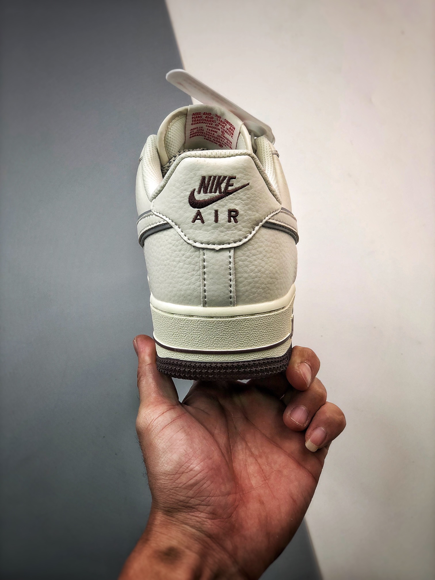 260 AKIRA x Air Force 1 '07 Low 联名白咖麂皮 DU0820-216