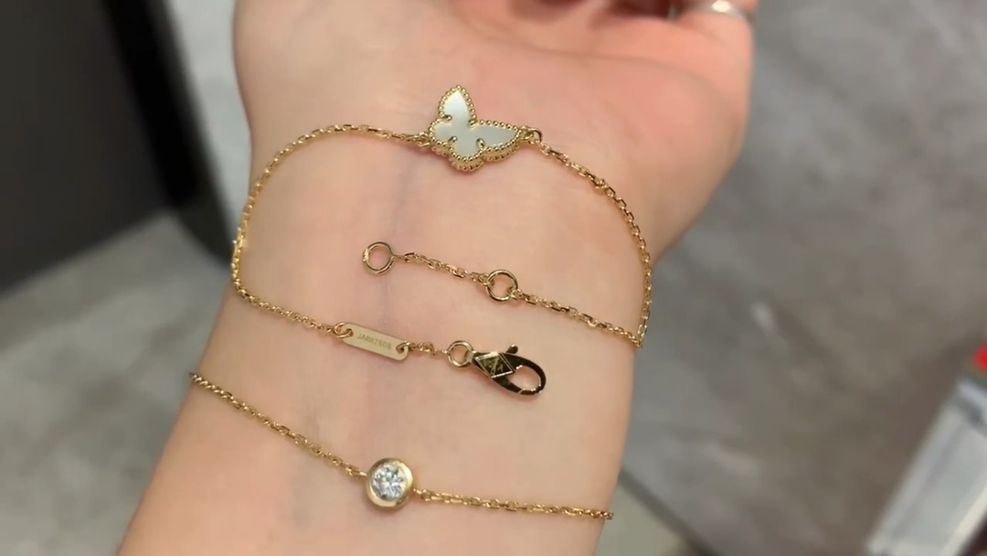 Van Cleef & Arpels VCA蝴蝶手链