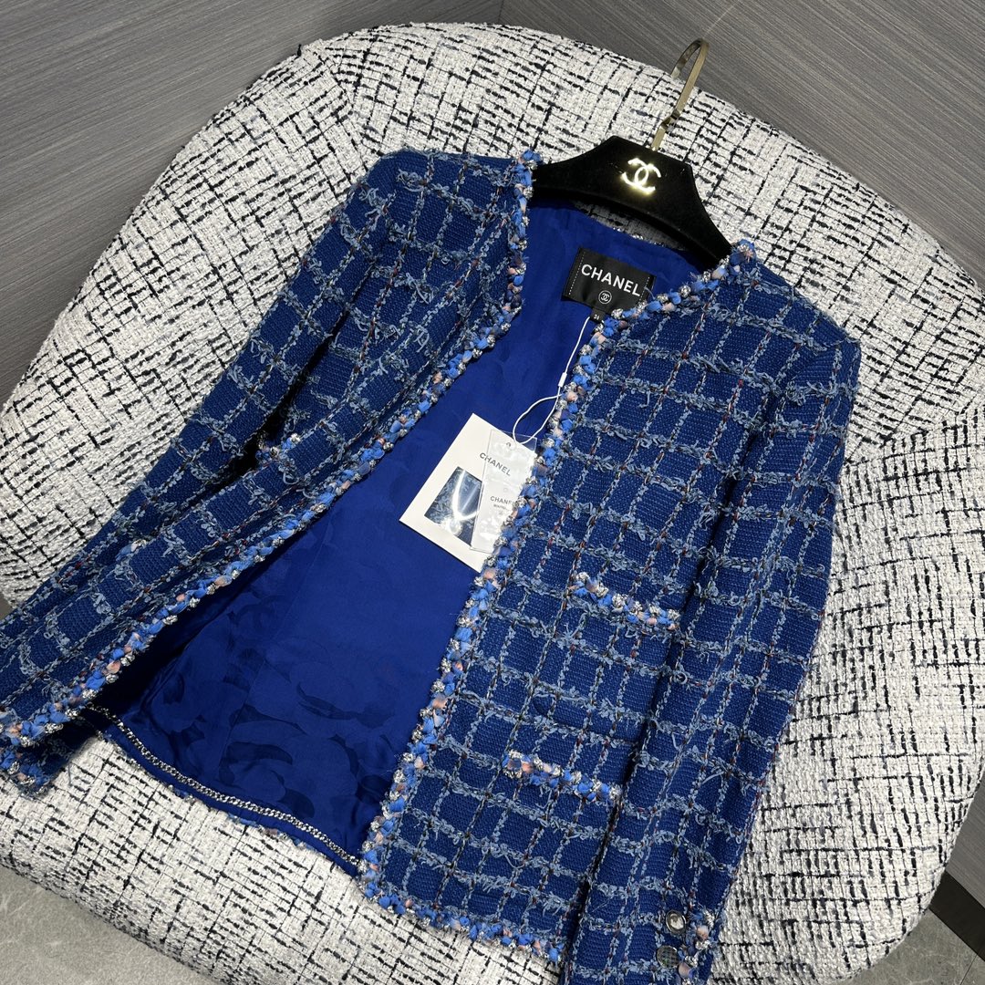2023Chane*23c早春新品!王一博同款本季最美海蓝色格纹外套