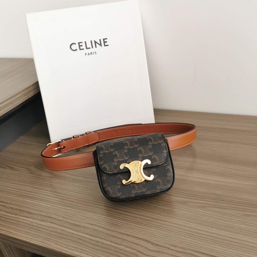 NO:181581,Genuine grade, new product launched, CE new waist bag~ Mini Arc de Triomphe's simple belt design, very unique!  The belt design is very simple and generous, and can also be removed and used separately. The mini Arc de Triomphe can also be used with other chains. It is multi-purpose in one pack and is practical!  All-match style, universal for men and women, capacity can hold keys, paper towel powder cake Model number 4523 Material/brown Size 11-8-4 (with original packaging), Celine, celine19860909正品级 新品上线 CE新出腰包～迷你凯旋门简单的腰带的设计,超有特色！腰带设计是很简单大方的,也可以拆卸下来单独使用,迷你凯旋门也可搭配其他链条使用,一包多用,实用型！ 风格百搭款,男女通用 容量可放钥匙,纸巾粉饼 款号4523 料/棕 尺寸11-8-4（配原版包装）,赛琳,celine,Bag
