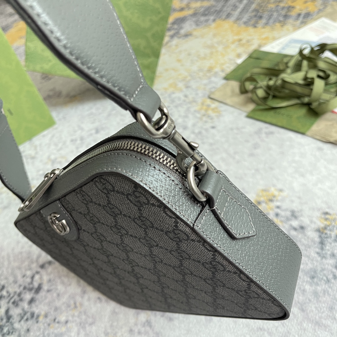 [發]390。  GUCCI新款专柜品质，顶级原单货，实物实拍！款号699439灰胶🎈🎈🎈尺寸：宽23.5X高16X侧宽4.5，🎉🎉🎉出货啦！