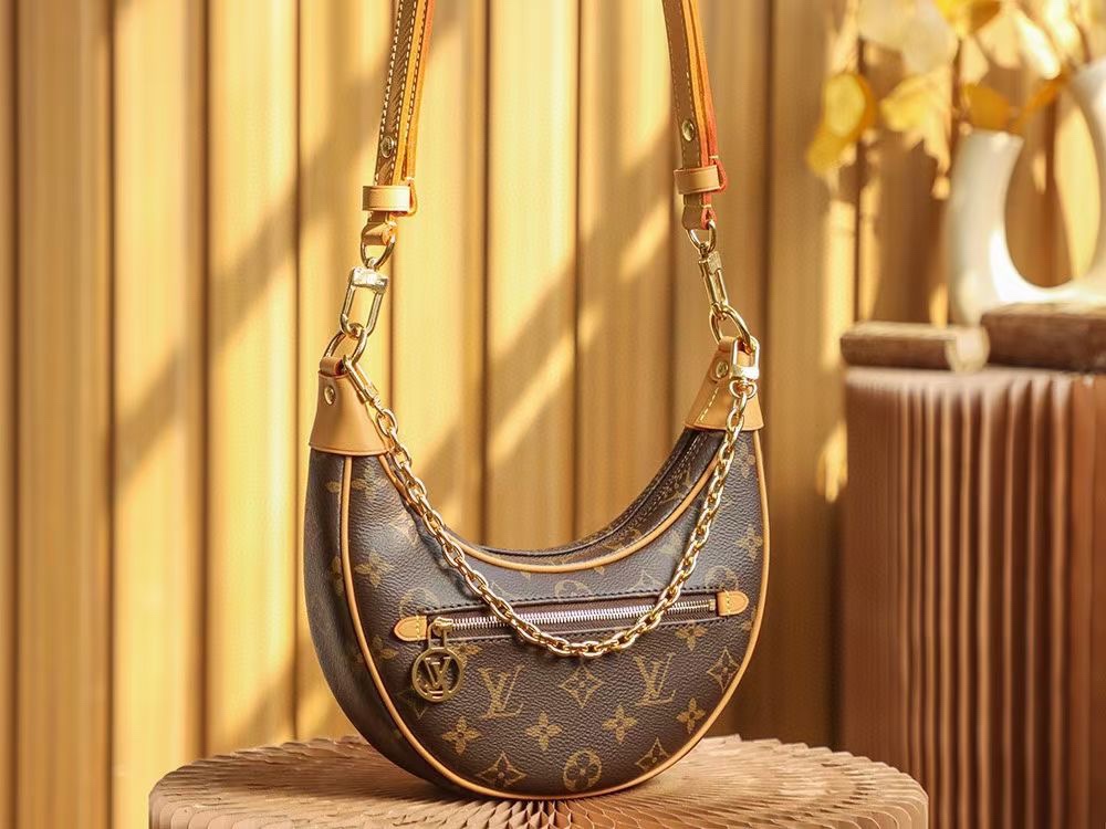 NO:185331,[Excellent original quality] Model M81098 Moon Bag Odeo Small Handbag, A-grade all-steel hardware, no blind spots!  Dimensions 24.0 x 22.0 x 6.0 cm, LV Extra Sp Diamond Grid Fabric, Louis Vuitton19860909【特级 原厂品质】型号M81098月亮包 Odeo 小号手袋,A级全钢五金 度无死角 ！尺寸24.0 x 22.0 x 6.0 cm,lv特级sp菱形格面料,louis vuitton,Bag