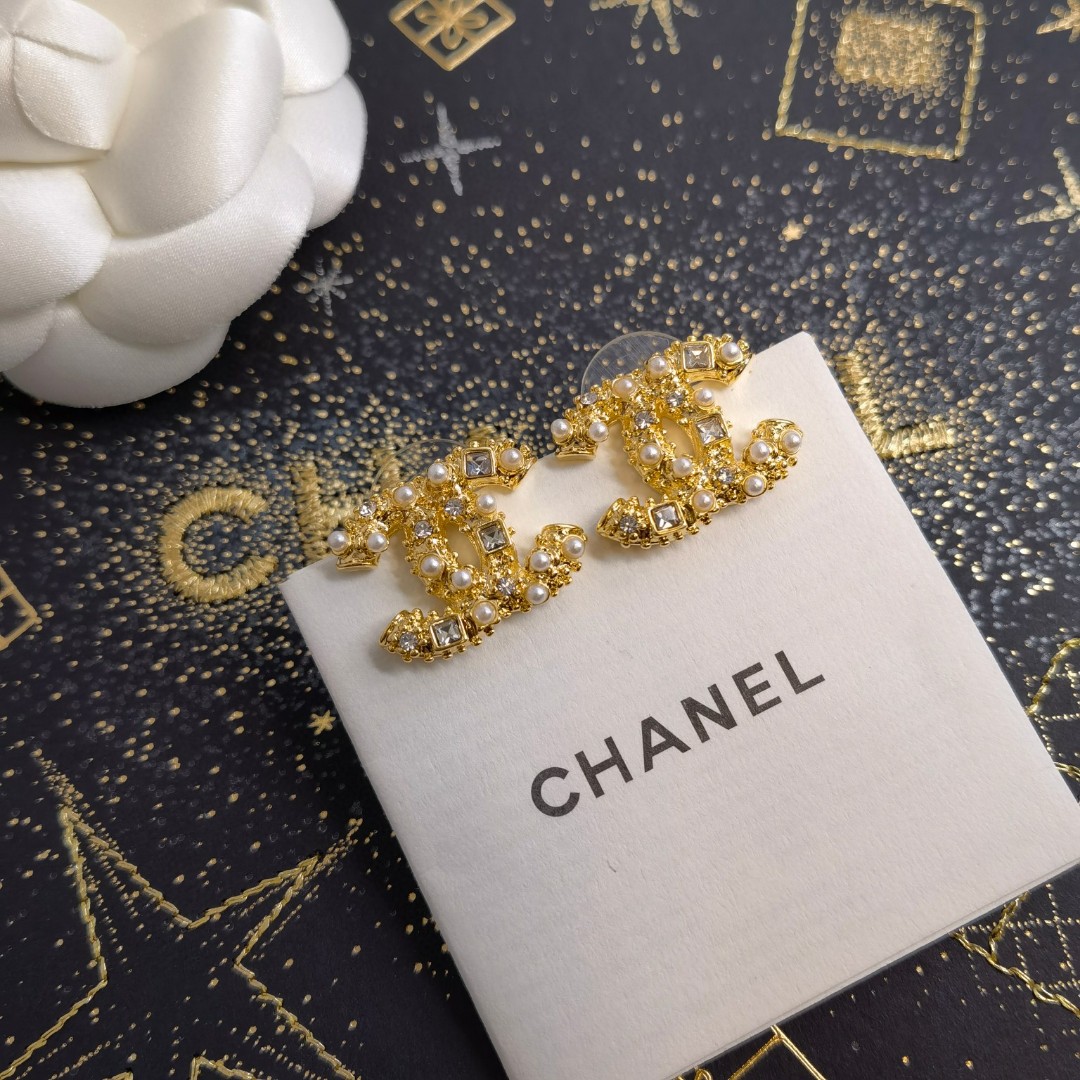 Chanel Chanel 完美品质 方钻珍珠耳钉
