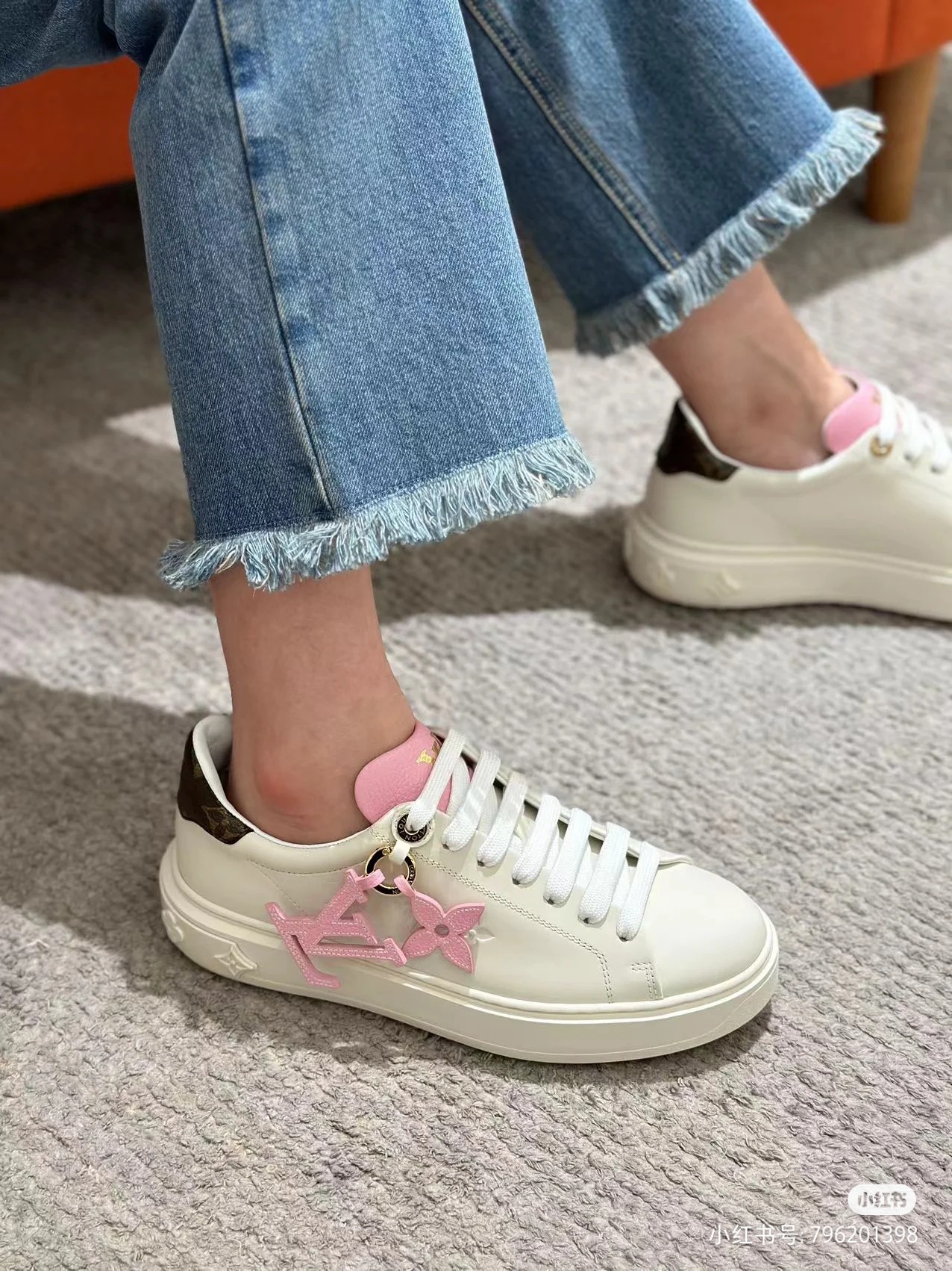 NO:233673,Reference for foot pictures #, casual shoes/sports shoes, sneakers19860909上脚图参考#,休闲鞋/运动鞋,sneakers,Women's Shoes