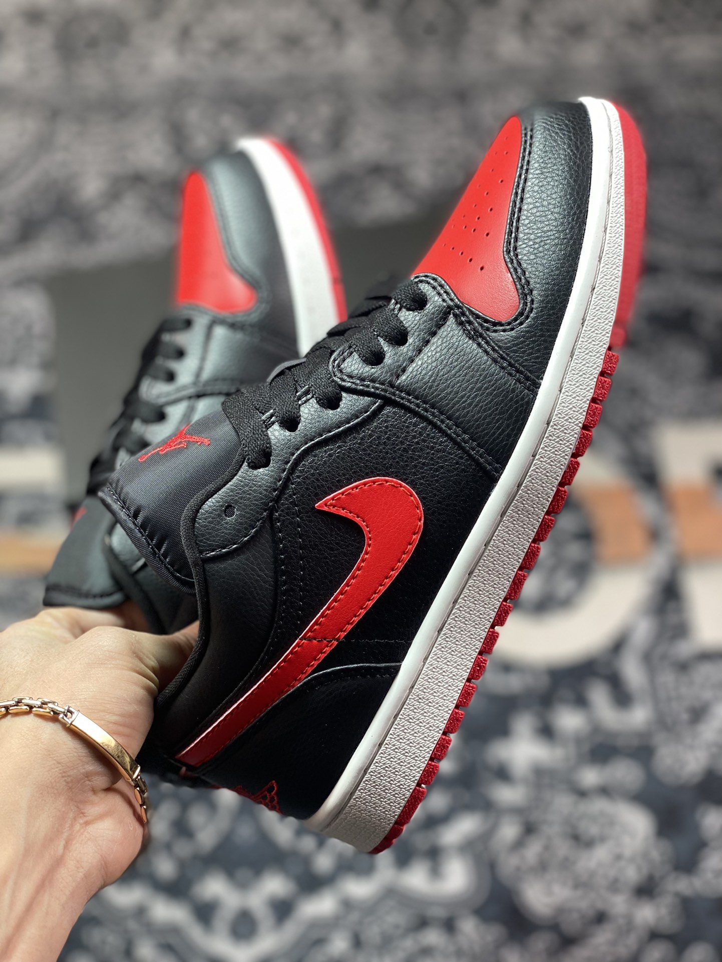 Air Jordan 1 Low ”Bred Sail” AJ1 Generation Low Help DC0774-061-Top High Quatity Cheap Sneakers Fashion Clothing Clothes Bags handbags Shoes of all Brand wholesale With The best Quality And Beautiful Price from China Factory Chinese suppliers wholesaler seller Air Jordan 1 Low ”Bred Sail” AJ1 Generation Low Help DC0774-061