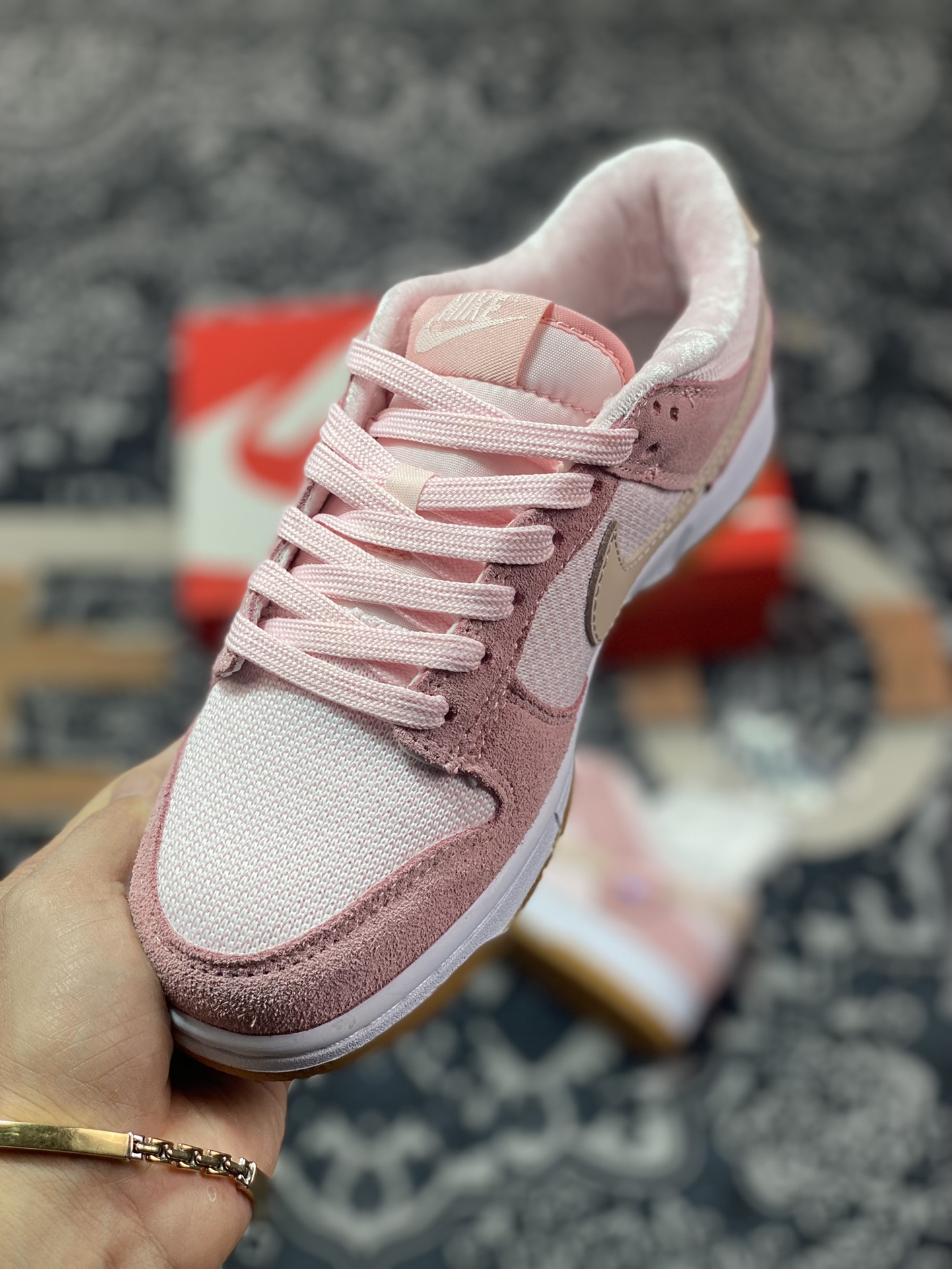 Nike Dunk Low ”Teddy Bear” Teddy Bear DZ5318-640