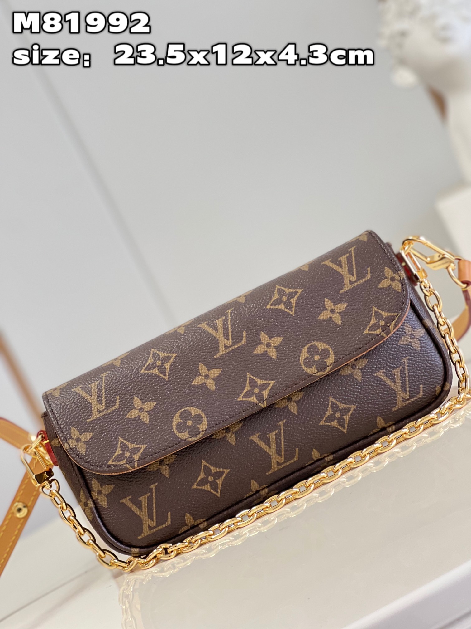 顶级原单M81992老花M81911ivywoc手袋取材Monogram帆布延续经典元素的同时拥有肩背短