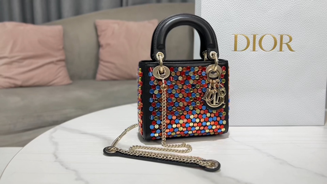 Dior Lady D, ior three-frame embroidery colorful sequins